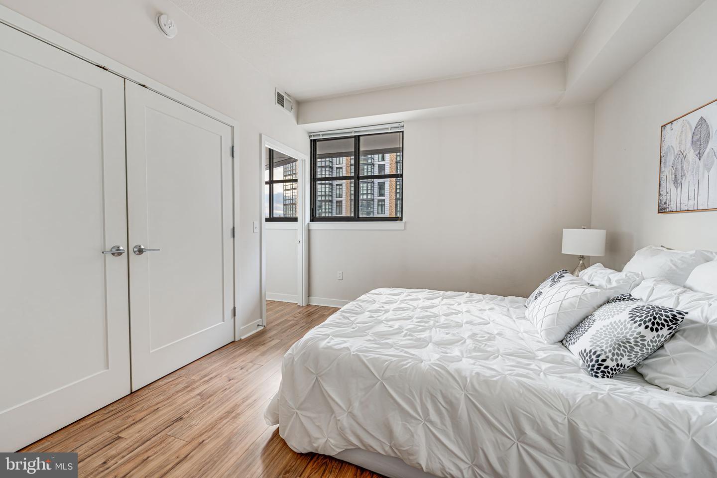 460 NEW YORK AVE NW #401, WASHINGTON, District Of Columbia 20001, 1 Bedroom Bedrooms, 2 Rooms Rooms,1 BathroomBathrooms,Residential,For sale,460 NEW YORK AVE NW #401,DCDC2233278 MLS # DCDC2233278