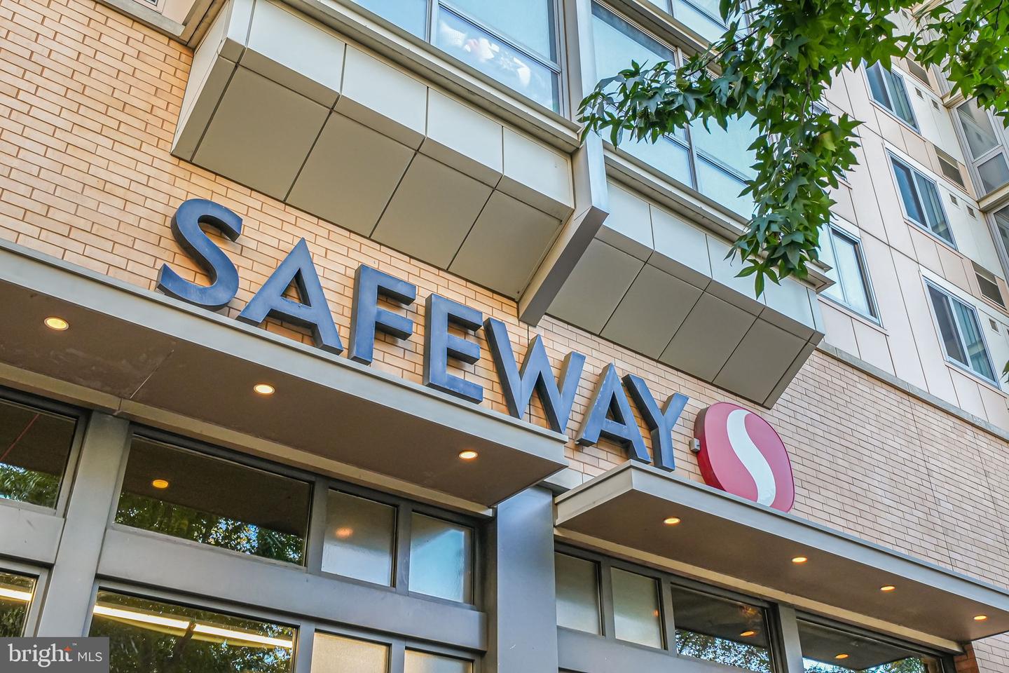 460 NEW YORK AVE NW #401, WASHINGTON, District Of Columbia 20001, 1 Bedroom Bedrooms, 2 Rooms Rooms,1 BathroomBathrooms,Residential,For sale,460 NEW YORK AVE NW #401,DCDC2233278 MLS # DCDC2233278