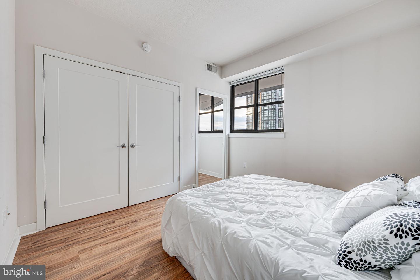 460 NEW YORK AVE NW #401, WASHINGTON, District Of Columbia 20001, 1 Bedroom Bedrooms, 2 Rooms Rooms,1 BathroomBathrooms,Residential,For sale,460 NEW YORK AVE NW #401,DCDC2233278 MLS # DCDC2233278