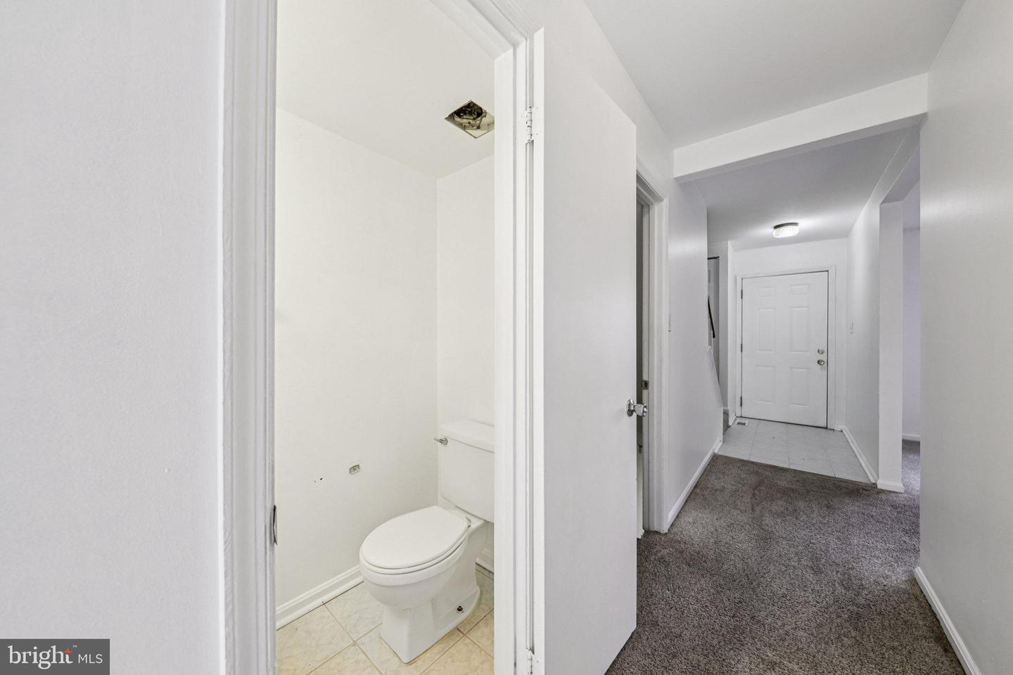 5037 HEAD CT, FAIRFAX, Virginia 22032, 3 Bedrooms Bedrooms, 6 Rooms Rooms,2 BathroomsBathrooms,Residential,For sale,5037 HEAD CT,VAFX2280856 MLS # VAFX2280856