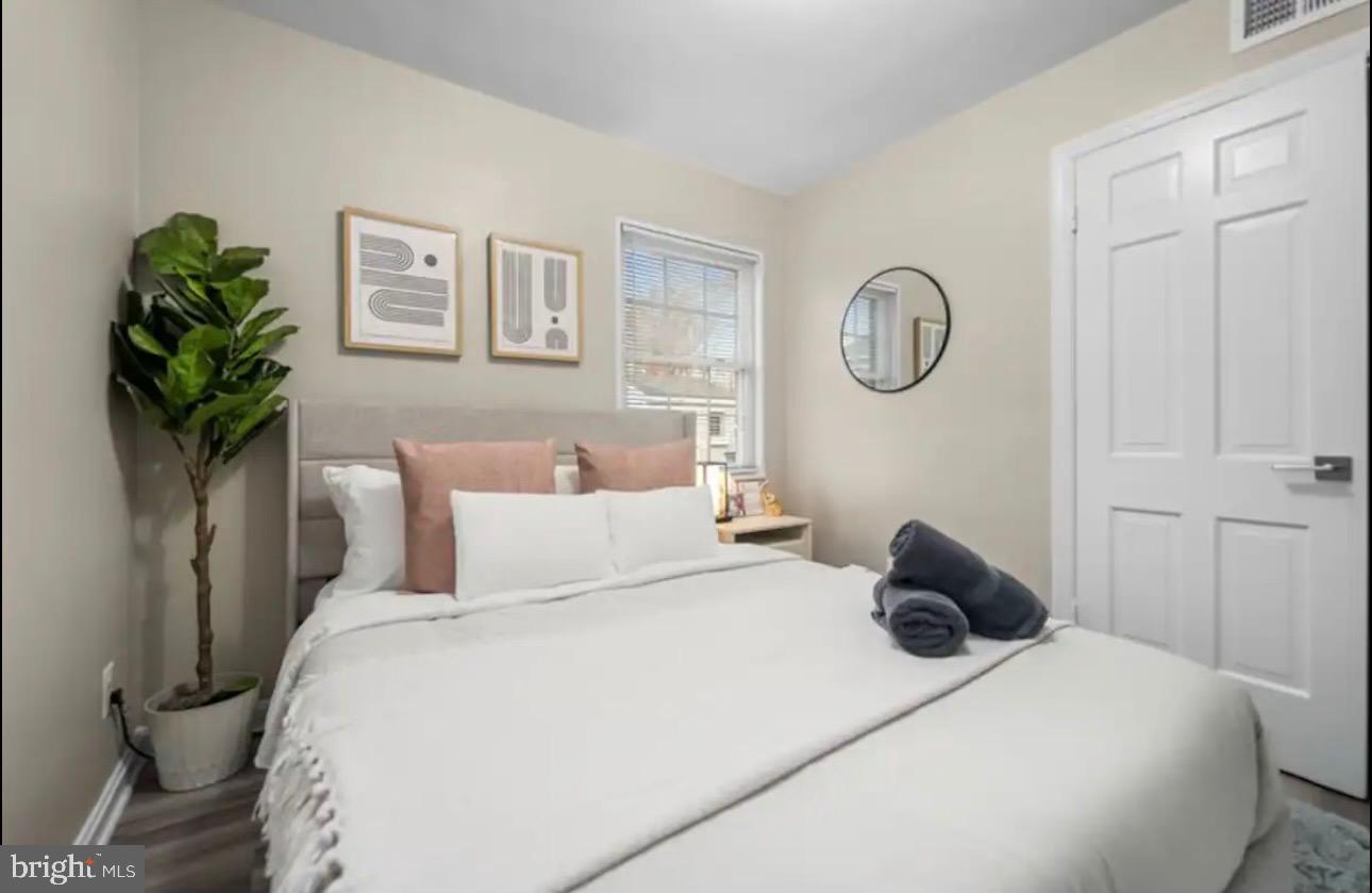 4719 25TH ST N, ARLINGTON, Virginia 22207, 3 Bedrooms Bedrooms, ,3 BathroomsBathrooms,Residential,For sale,4719 25TH ST N,VAAR2066512 MLS # VAAR2066512