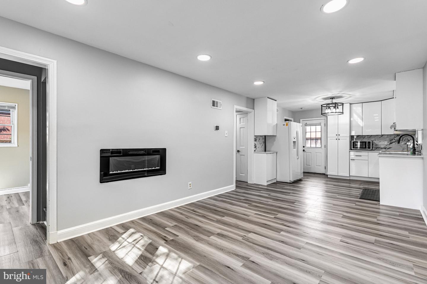 4719 25TH ST N, ARLINGTON, Virginia 22207, 3 Bedrooms Bedrooms, ,3 BathroomsBathrooms,Residential,For sale,4719 25TH ST N,VAAR2066512 MLS # VAAR2066512