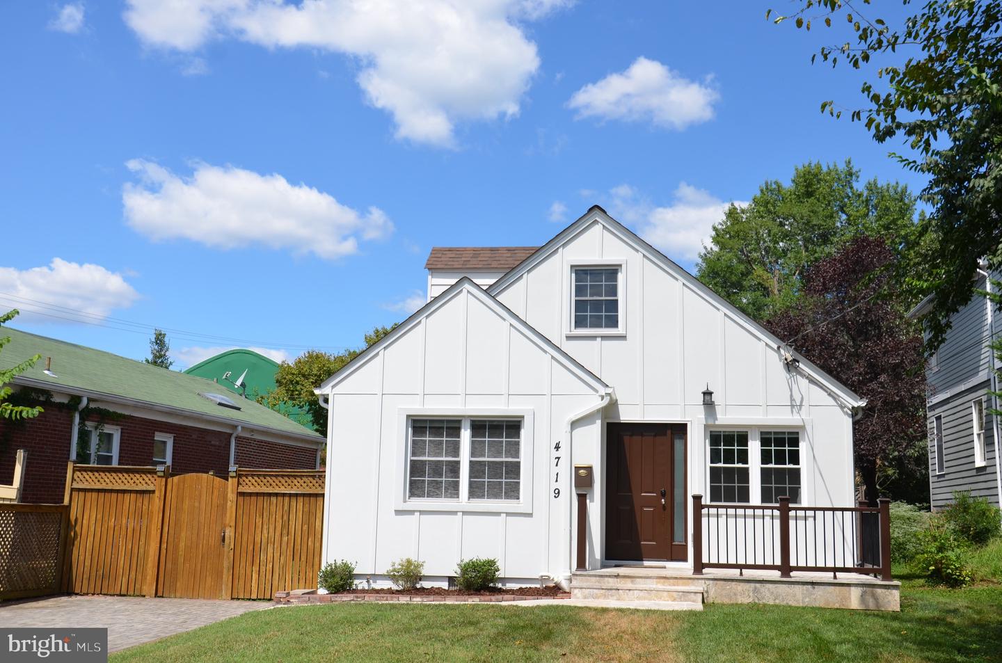 4719 25TH ST N, ARLINGTON, Virginia 22207, 3 Bedrooms Bedrooms, ,3 BathroomsBathrooms,Residential,For sale,4719 25TH ST N,VAAR2066512 MLS # VAAR2066512