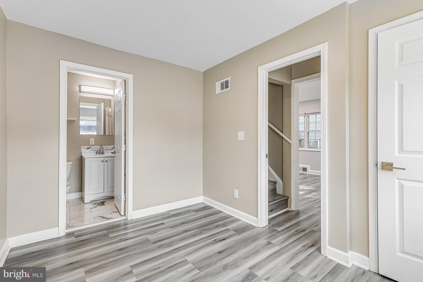 4719 25TH ST N, ARLINGTON, Virginia 22207, 3 Bedrooms Bedrooms, ,3 BathroomsBathrooms,Residential,For sale,4719 25TH ST N,VAAR2066512 MLS # VAAR2066512