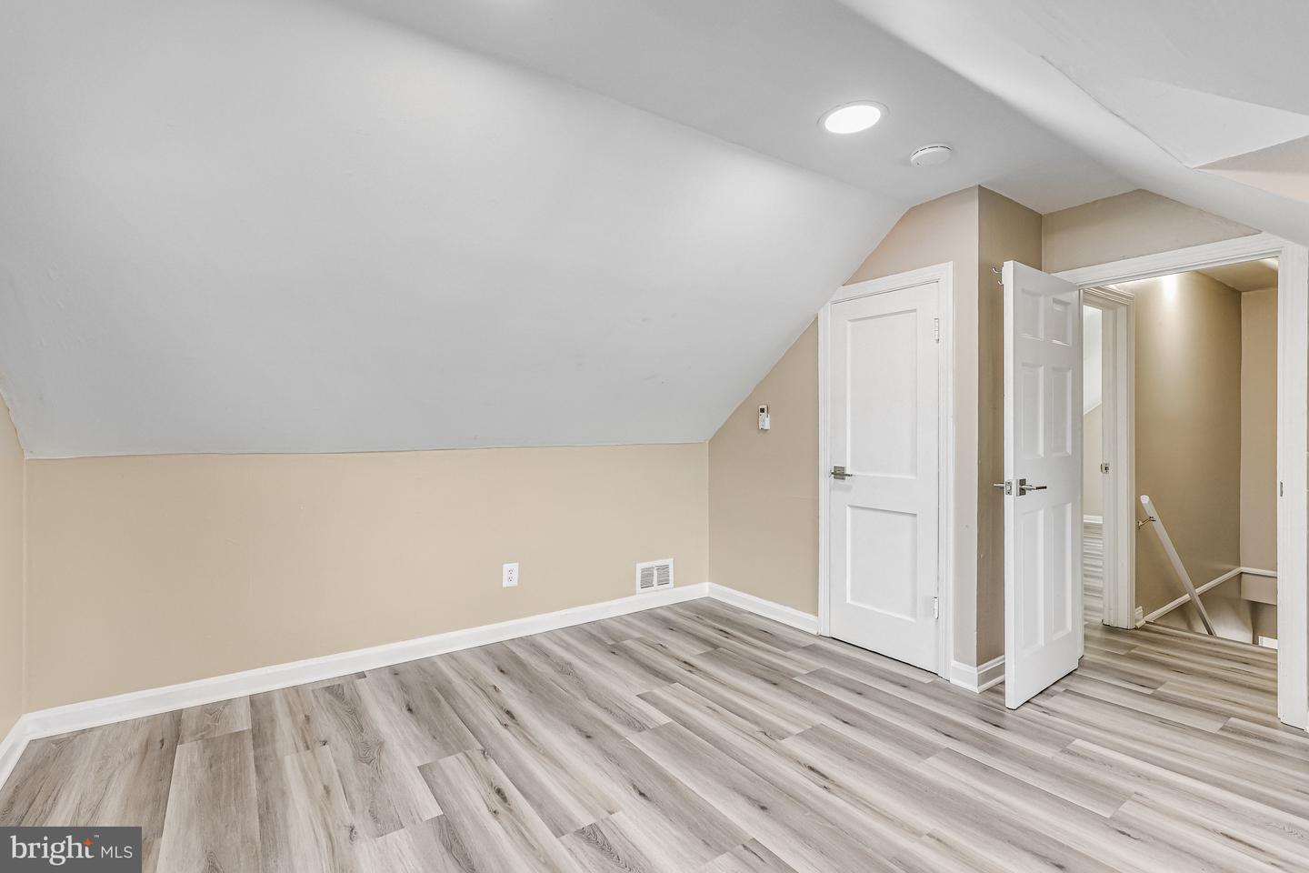 4719 25TH ST N, ARLINGTON, Virginia 22207, 3 Bedrooms Bedrooms, ,3 BathroomsBathrooms,Residential,For sale,4719 25TH ST N,VAAR2066512 MLS # VAAR2066512