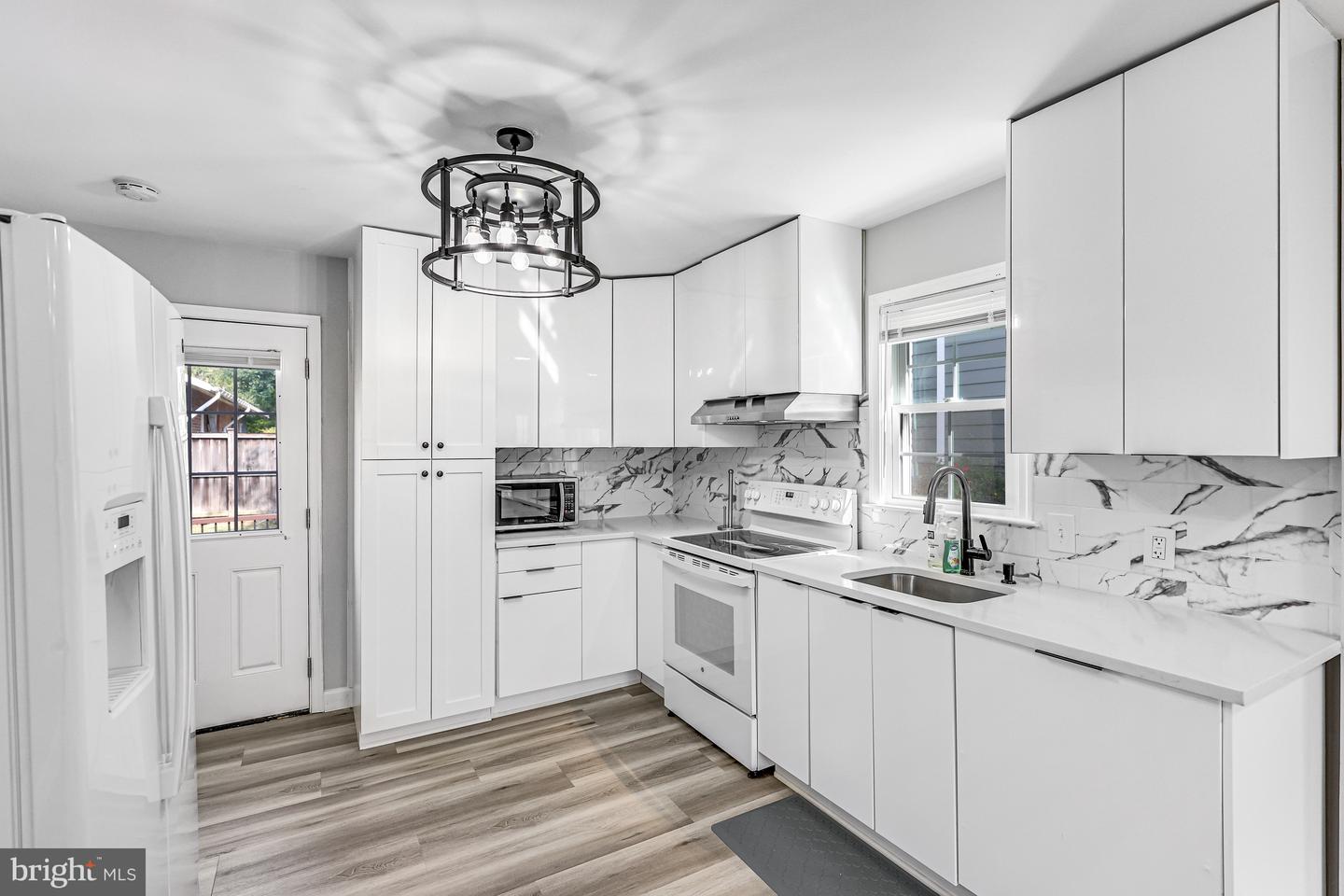 4719 25TH ST N, ARLINGTON, Virginia 22207, 3 Bedrooms Bedrooms, ,3 BathroomsBathrooms,Residential,For sale,4719 25TH ST N,VAAR2066512 MLS # VAAR2066512