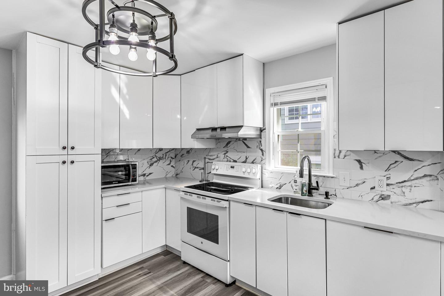 4719 25TH ST N, ARLINGTON, Virginia 22207, 3 Bedrooms Bedrooms, ,3 BathroomsBathrooms,Residential,For sale,4719 25TH ST N,VAAR2066512 MLS # VAAR2066512