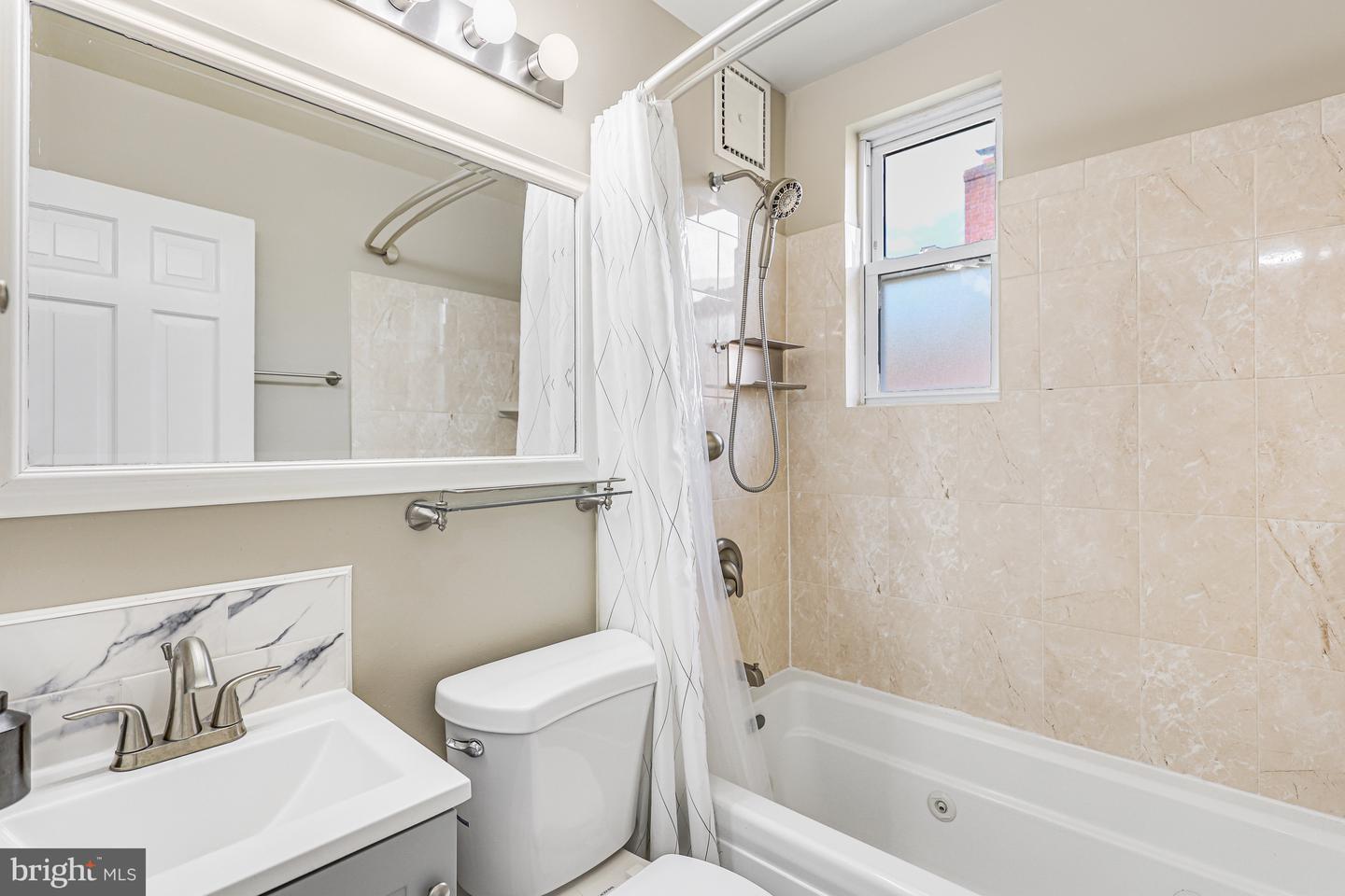 4719 25TH ST N, ARLINGTON, Virginia 22207, 3 Bedrooms Bedrooms, ,3 BathroomsBathrooms,Residential,For sale,4719 25TH ST N,VAAR2066512 MLS # VAAR2066512