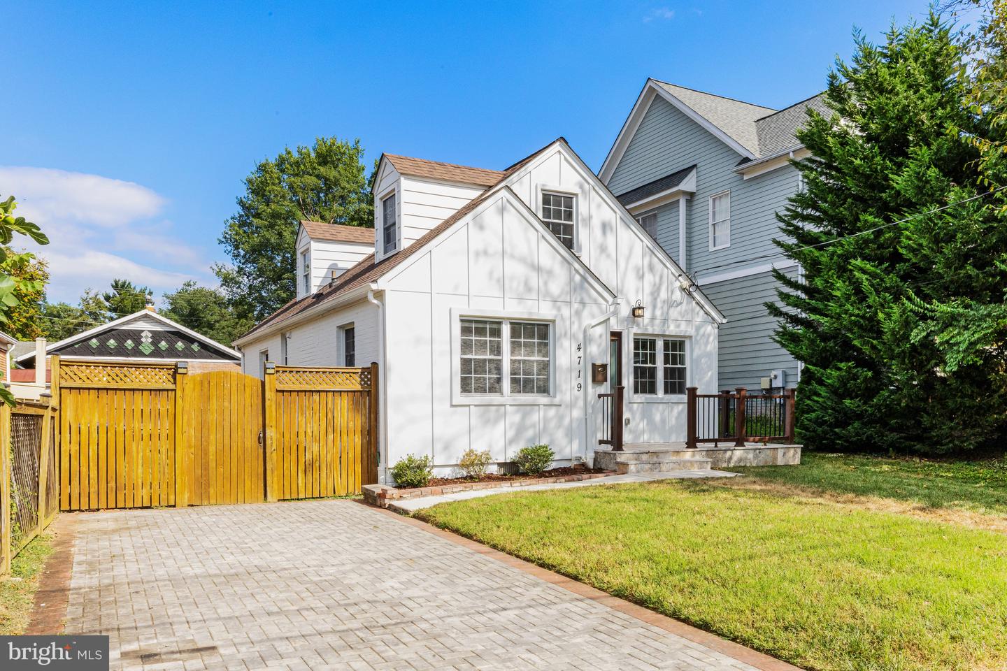 4719 25TH ST N, ARLINGTON, Virginia 22207, 3 Bedrooms Bedrooms, ,3 BathroomsBathrooms,Residential,For sale,4719 25TH ST N,VAAR2066512 MLS # VAAR2066512 4719 25TH ST N, ARLINGTON, Virginia 22207, 3 Bedrooms Bedrooms, ,3 BathroomsBathrooms,Residential,For sale,4719 25TH ST N,VAAR2066512 MLS # VAAR2066512