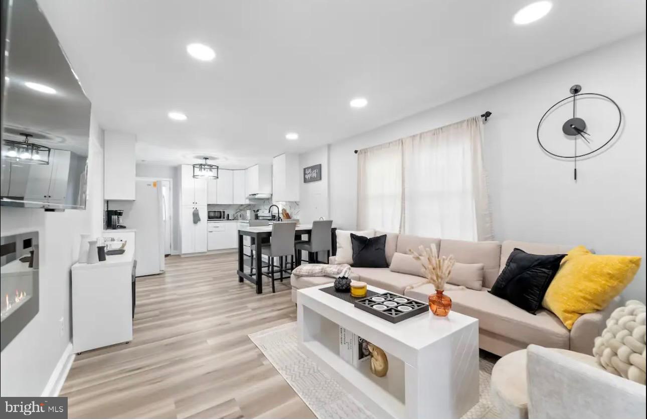 4719 25TH ST N, ARLINGTON, Virginia 22207, 3 Bedrooms Bedrooms, ,3 BathroomsBathrooms,Residential,For sale,4719 25TH ST N,VAAR2066512 MLS # VAAR2066512