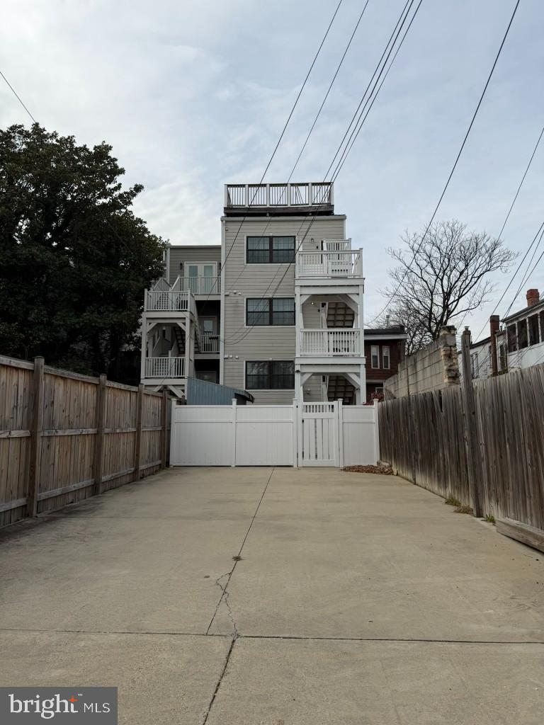 3223 WARDER ST NW #2, WASHINGTON, District Of Columbia 20010, 3 Bedrooms Bedrooms, ,3 BathroomsBathrooms,Residential,For sale,3223 WARDER ST NW #2,DCDC2233318 MLS # DCDC2233318