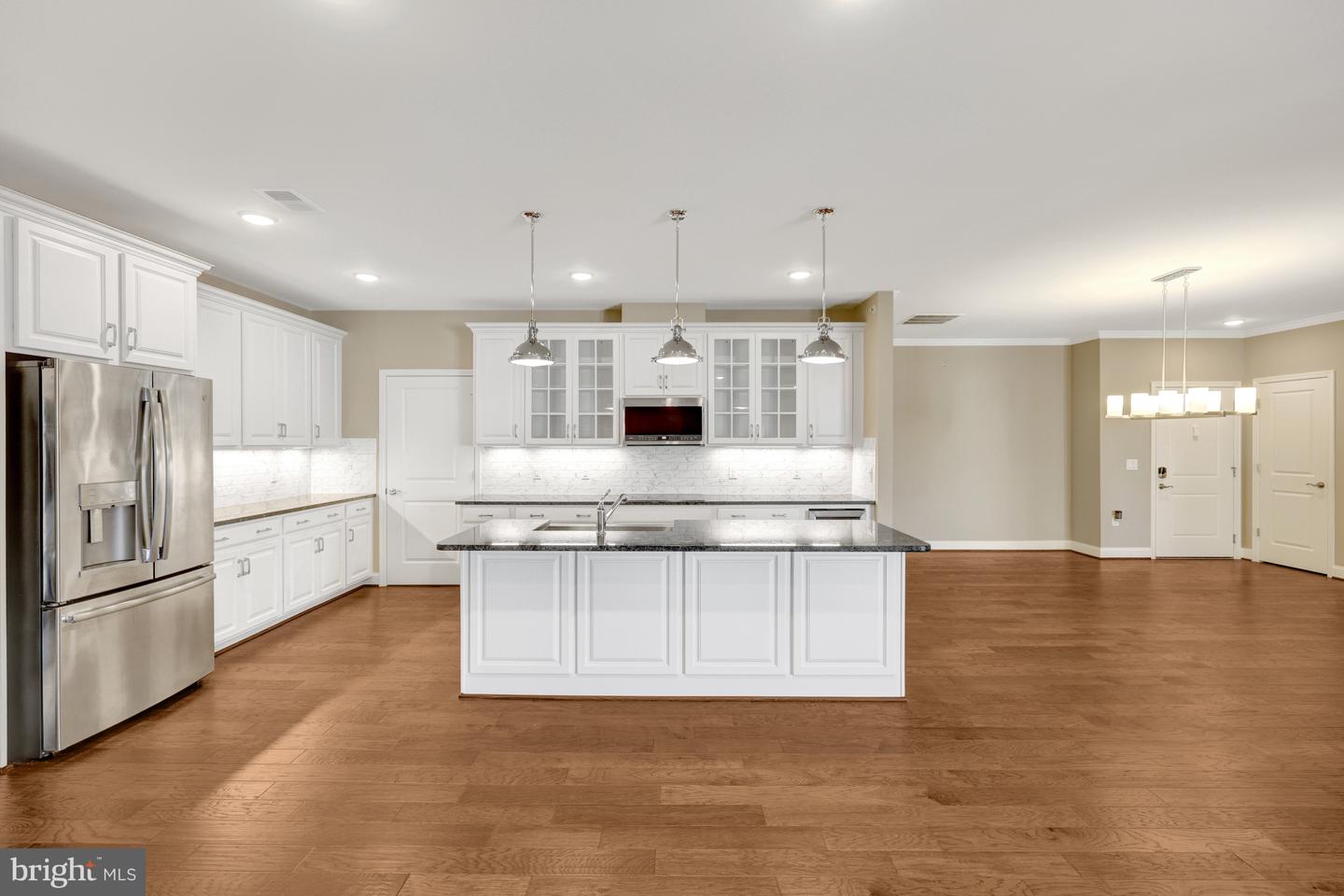 23631 HAVELOCK WALK TER #404, ASHBURN, Virginia 20148, 2 Bedrooms Bedrooms, ,2 BathroomsBathrooms,Residential,For sale,23631 HAVELOCK WALK TER #404,VALO2111814 MLS # VALO2111814