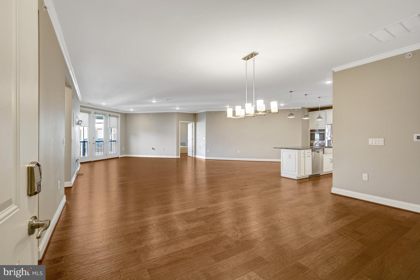 23631 HAVELOCK WALK TER #404, ASHBURN, Virginia 20148, 2 Bedrooms Bedrooms, ,2 BathroomsBathrooms,Residential,For sale,23631 HAVELOCK WALK TER #404,VALO2111814 MLS # VALO2111814