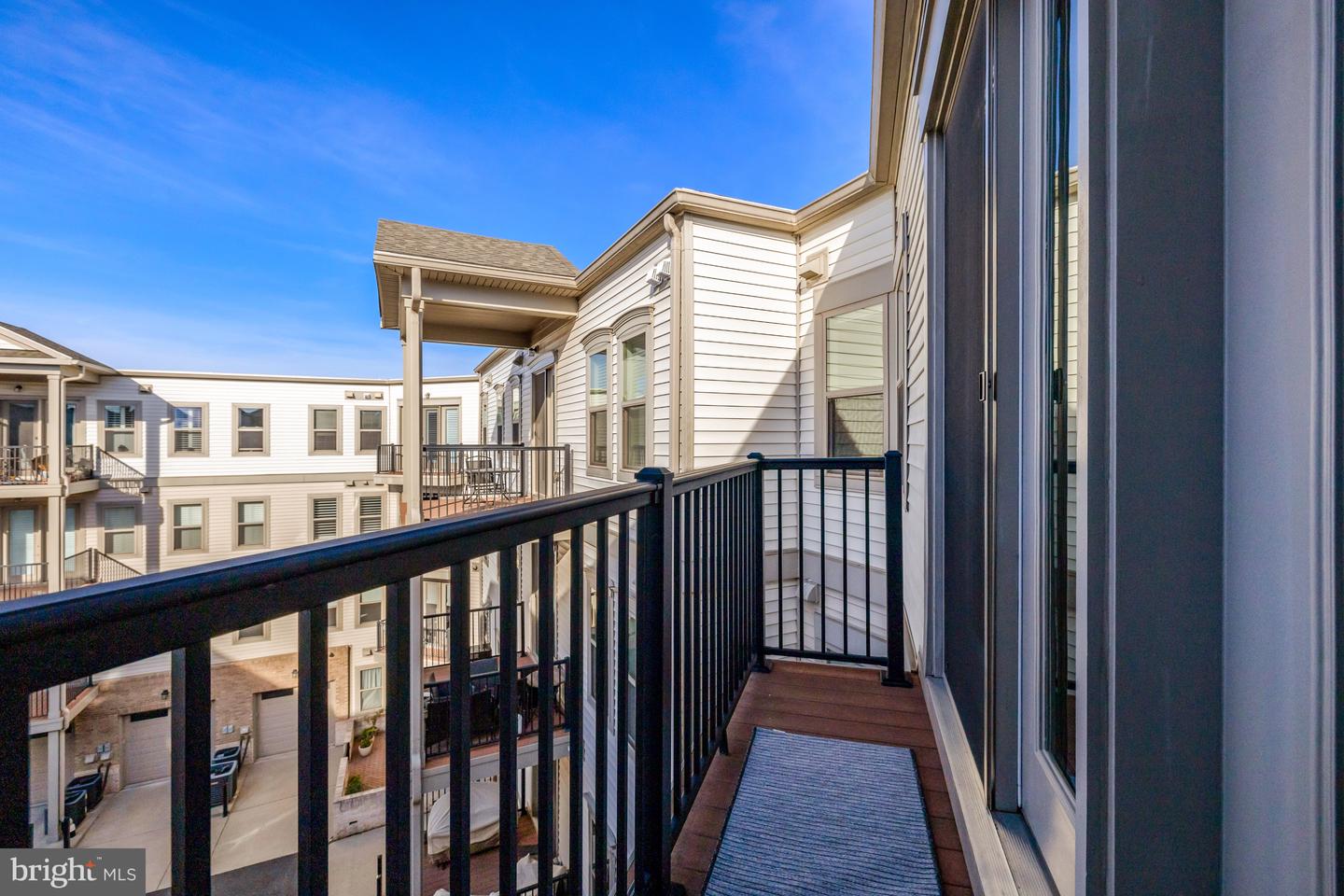 23631 HAVELOCK WALK TER #404, ASHBURN, Virginia 20148, 2 Bedrooms Bedrooms, ,2 BathroomsBathrooms,Residential,For sale,23631 HAVELOCK WALK TER #404,VALO2111814 MLS # VALO2111814