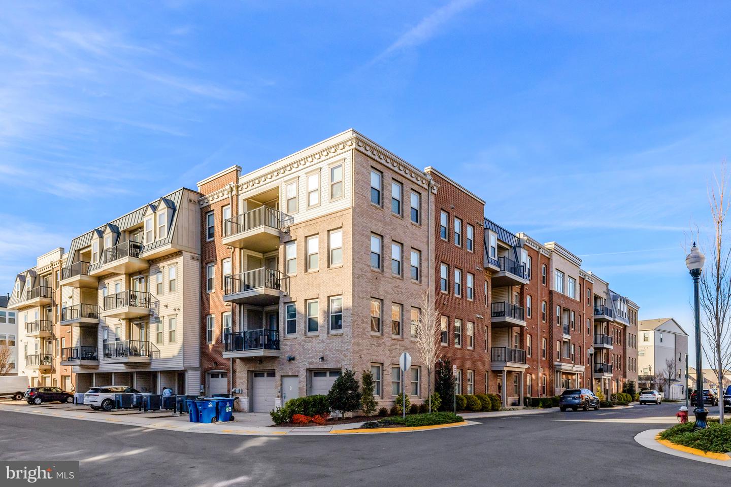 23631 HAVELOCK WALK TER #404, ASHBURN, Virginia 20148, 2 Bedrooms Bedrooms, ,2 BathroomsBathrooms,Residential,For sale,23631 HAVELOCK WALK TER #404,VALO2111814 MLS # VALO2111814