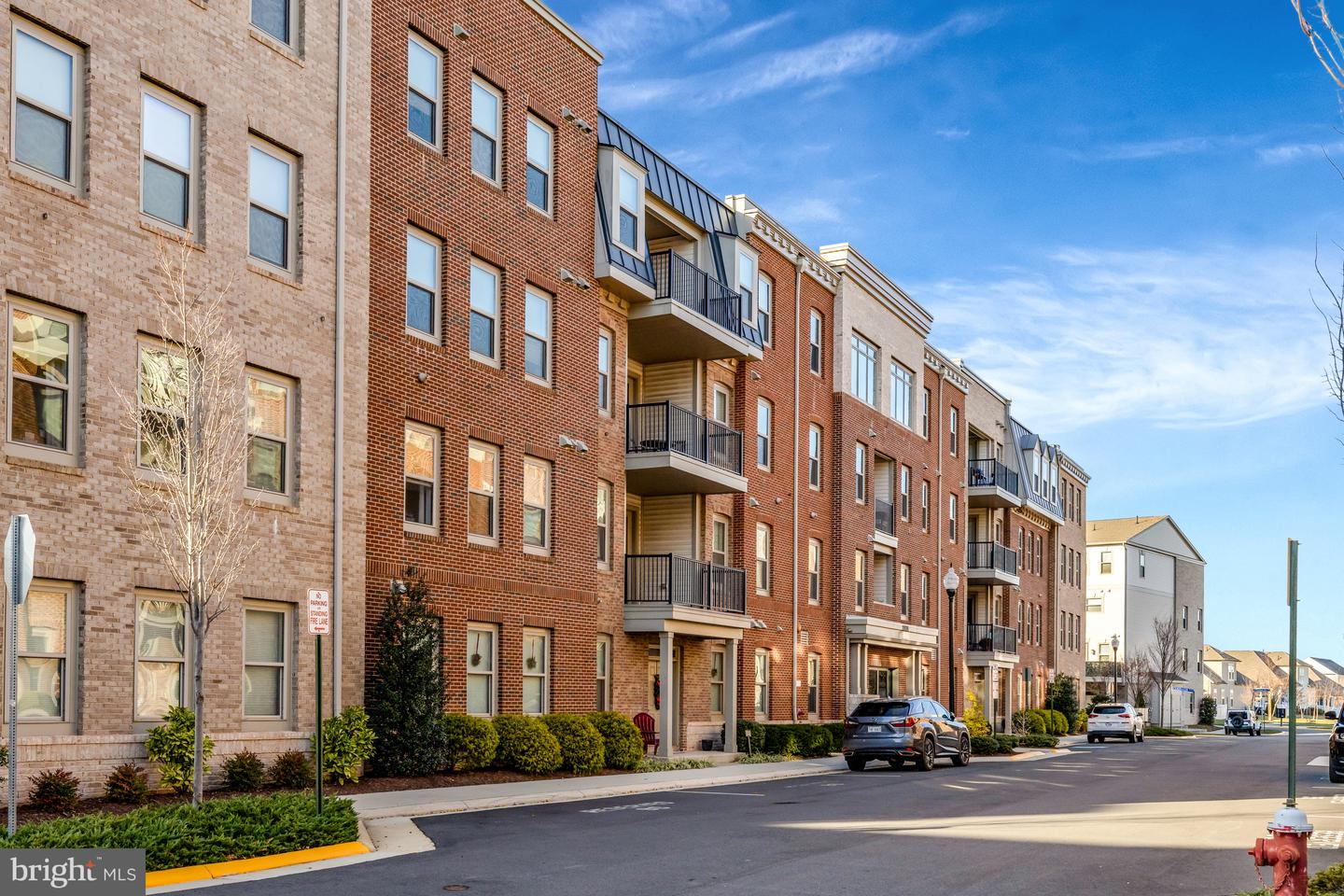 23631 HAVELOCK WALK TER #404, ASHBURN, Virginia 20148, 2 Bedrooms Bedrooms, ,2 BathroomsBathrooms,Residential,For sale,23631 HAVELOCK WALK TER #404,VALO2111814 MLS # VALO2111814