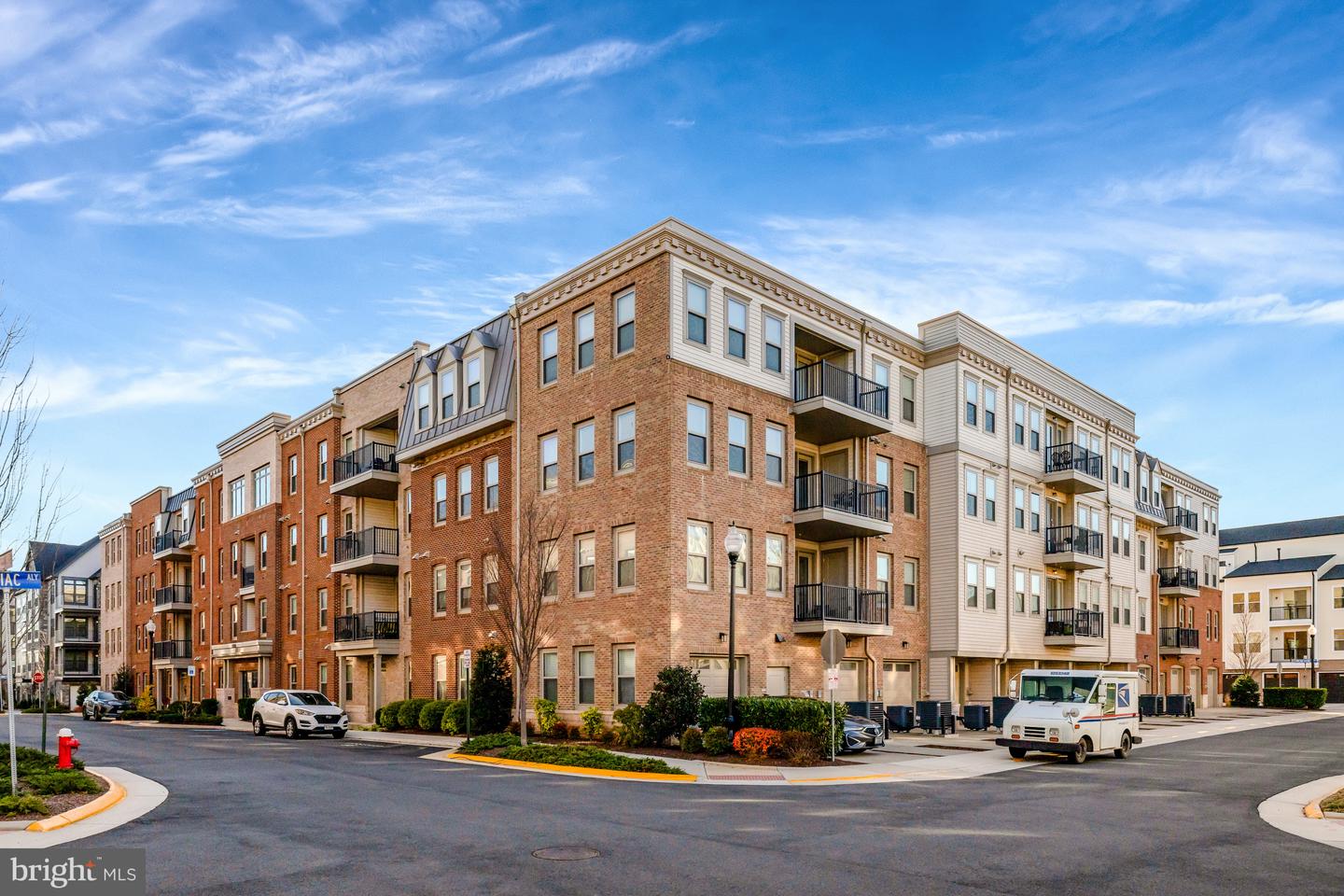 23631 HAVELOCK WALK TER #404, ASHBURN, Virginia 20148, 2 Bedrooms Bedrooms, ,2 BathroomsBathrooms,Residential,For sale,23631 HAVELOCK WALK TER #404,VALO2111814 MLS # VALO2111814