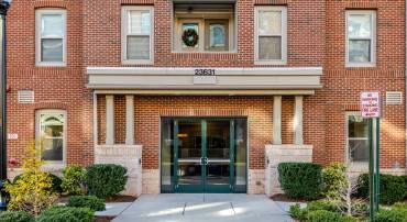 23631 HAVELOCK WALK TER #404, ASHBURN, Virginia 20148, 2 Bedrooms Bedrooms, ,2 BathroomsBathrooms,Residential,For sale,23631 HAVELOCK WALK TER #404,VALO2111814 MLS # VALO2111814