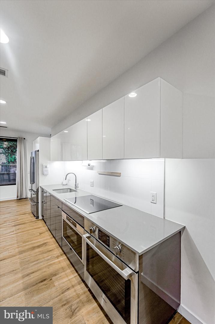 57 N N ST ST NW #125, WASHINGTON, District Of Columbia 20001, 2 Bedrooms Bedrooms, 4 Rooms Rooms,2 BathroomsBathrooms,Residential,For sale,57 N N ST ST NW #125,DCDC2233346 MLS # DCDC2233346