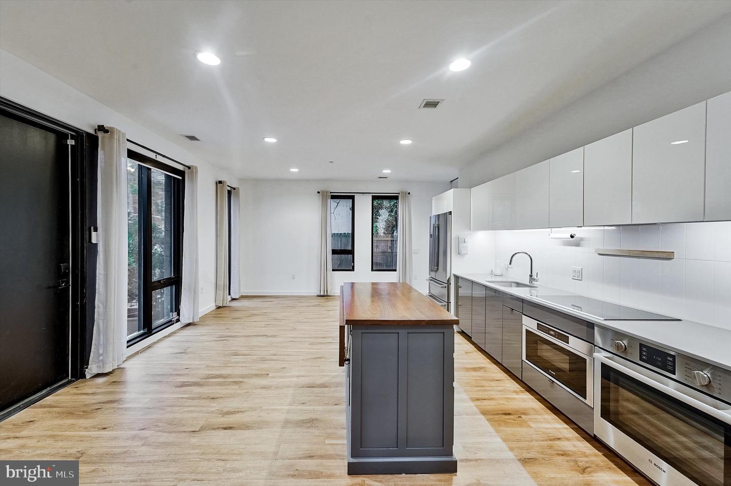 57 N N ST ST NW #125, WASHINGTON, District Of Columbia 20001, 2 Bedrooms Bedrooms, 4 Rooms Rooms,2 BathroomsBathrooms,Residential,For sale,57 N N ST ST NW #125,DCDC2233346 MLS # DCDC2233346