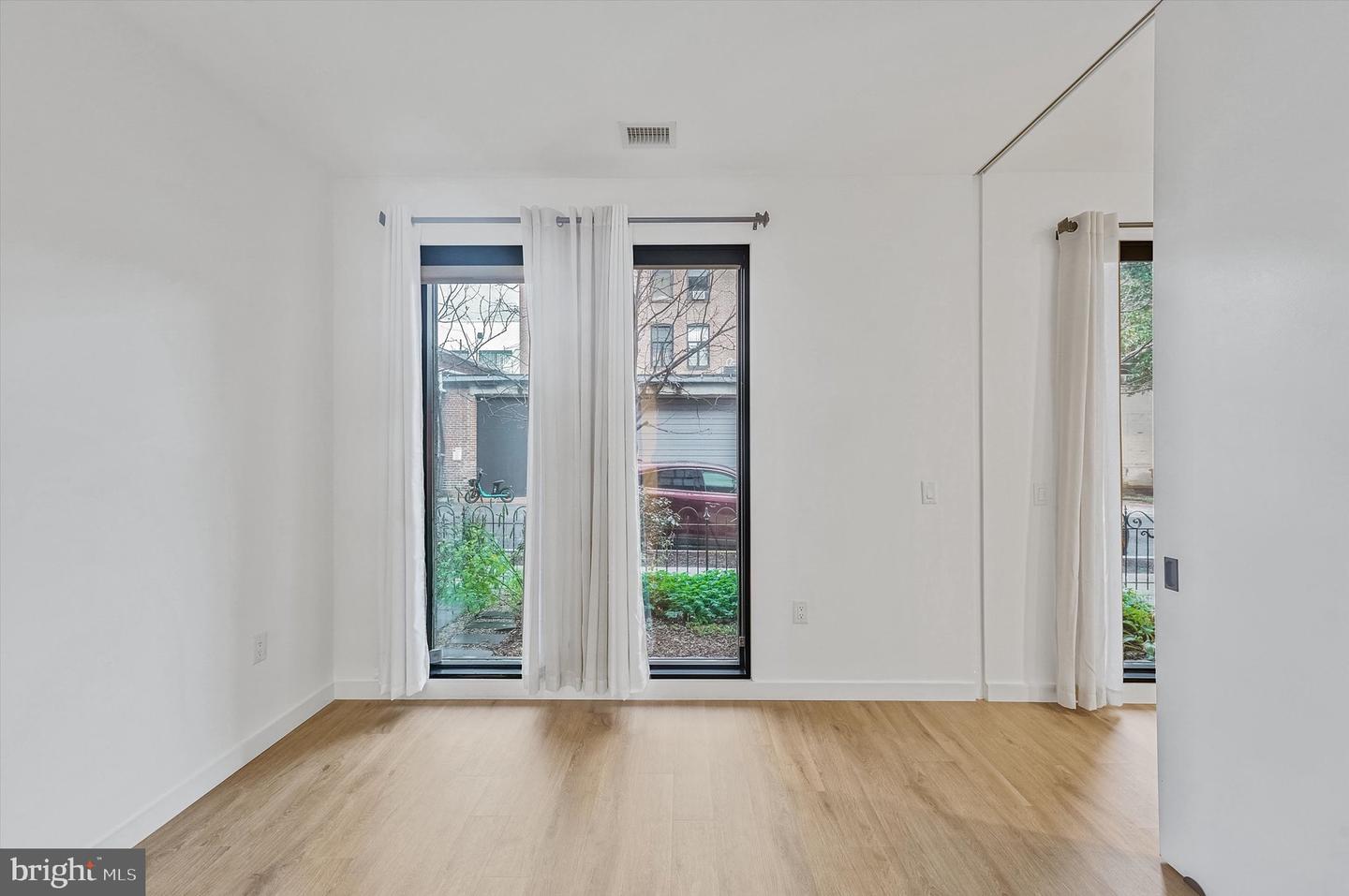 57 N N ST ST NW #125, WASHINGTON, District Of Columbia 20001, 2 Bedrooms Bedrooms, 4 Rooms Rooms,2 BathroomsBathrooms,Residential,For sale,57 N N ST ST NW #125,DCDC2233346 MLS # DCDC2233346