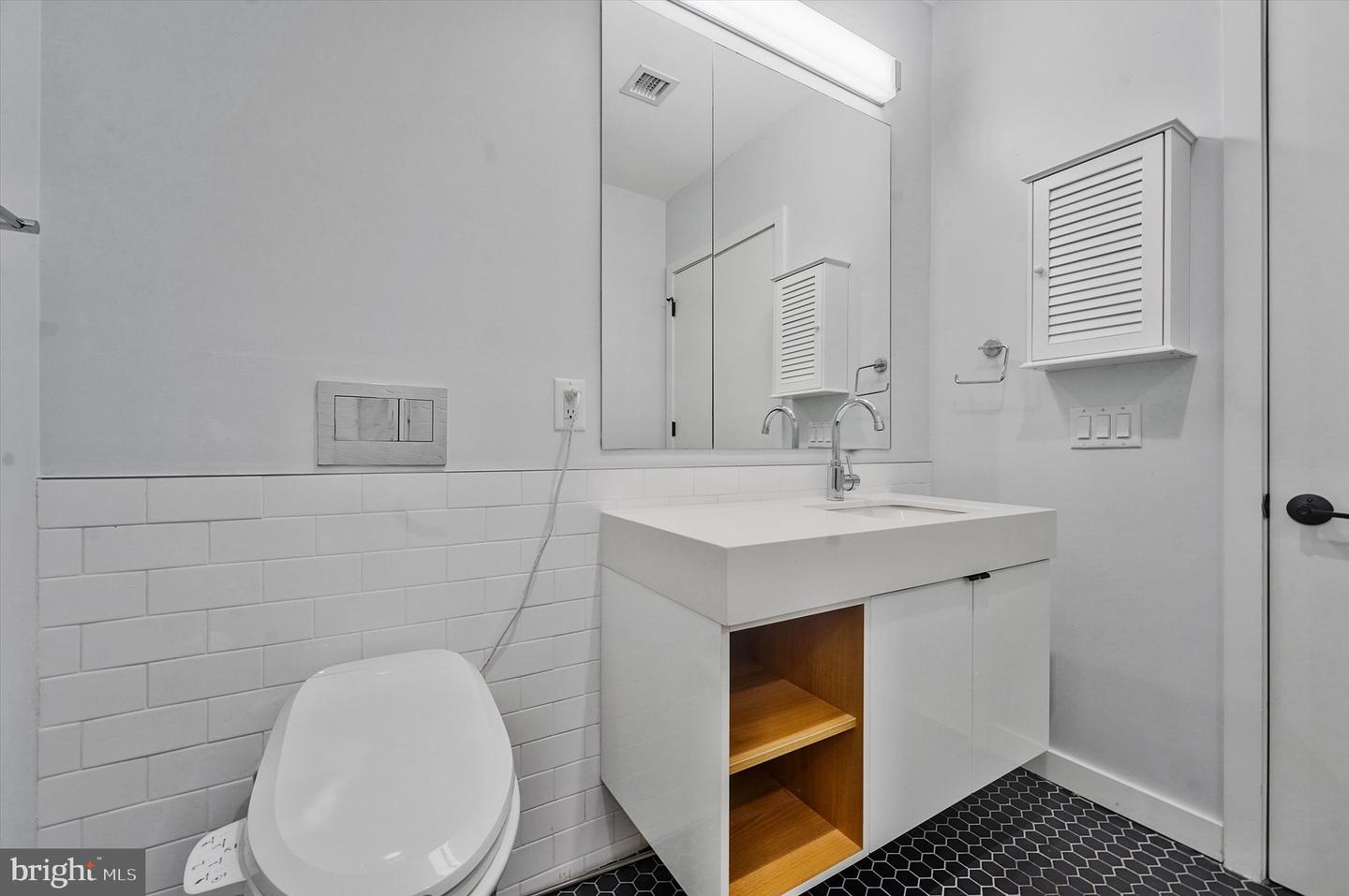 57 N N ST ST NW #125, WASHINGTON, District Of Columbia 20001, 2 Bedrooms Bedrooms, 4 Rooms Rooms,2 BathroomsBathrooms,Residential,For sale,57 N N ST ST NW #125,DCDC2233346 MLS # DCDC2233346