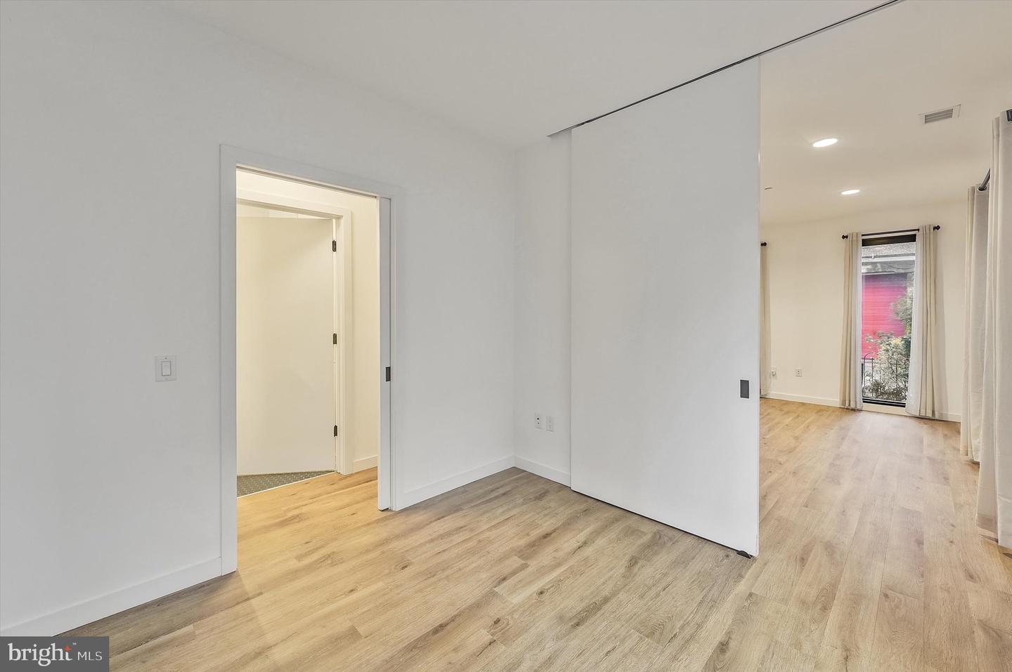 57 N N ST ST NW #125, WASHINGTON, District Of Columbia 20001, 2 Bedrooms Bedrooms, 4 Rooms Rooms,2 BathroomsBathrooms,Residential,For sale,57 N N ST ST NW #125,DCDC2233346 MLS # DCDC2233346