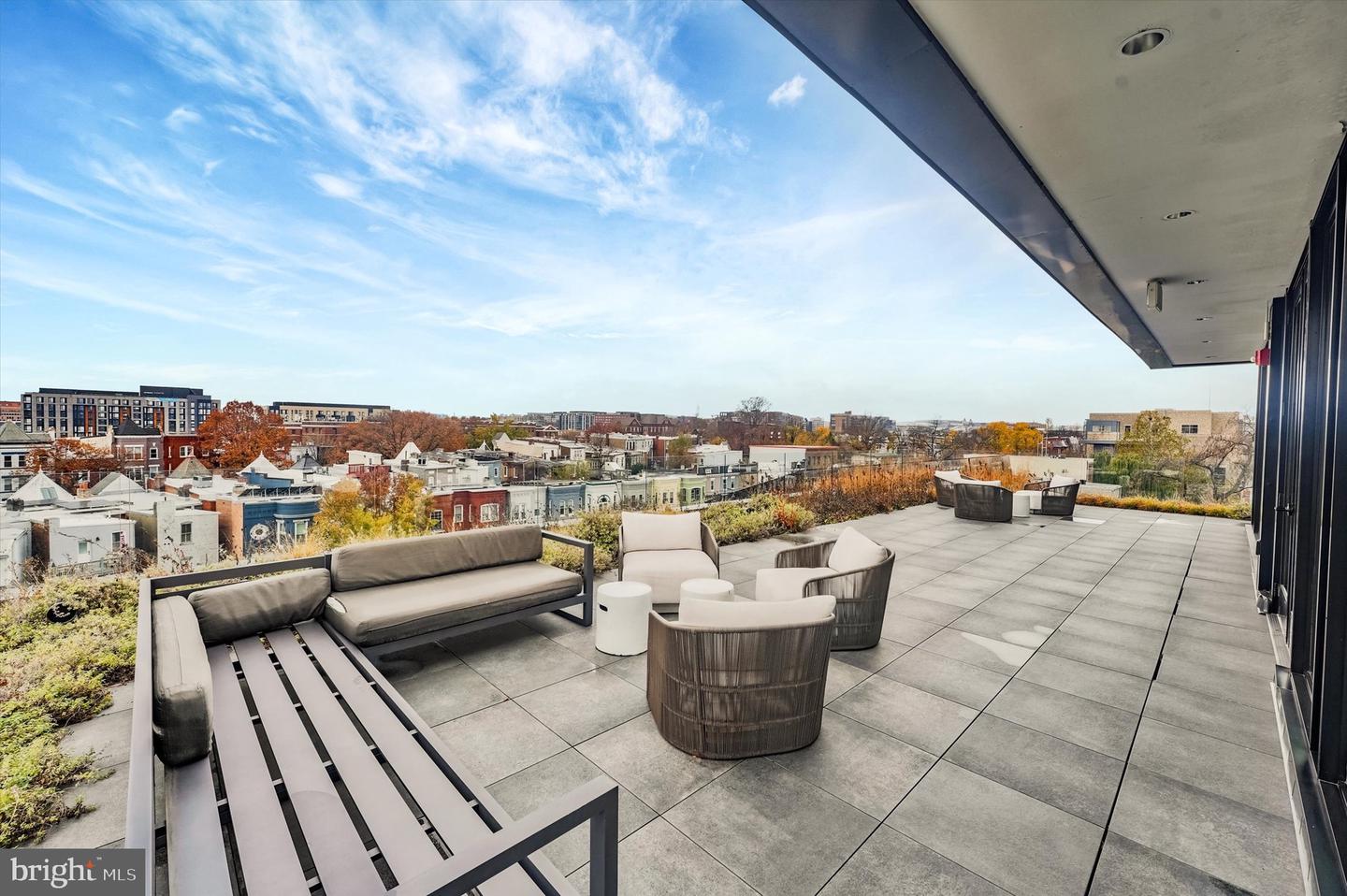 57 N N ST ST NW #125, WASHINGTON, District Of Columbia 20001, 2 Bedrooms Bedrooms, 4 Rooms Rooms,2 BathroomsBathrooms,Residential,For sale,57 N N ST ST NW #125,DCDC2233346 MLS # DCDC2233346