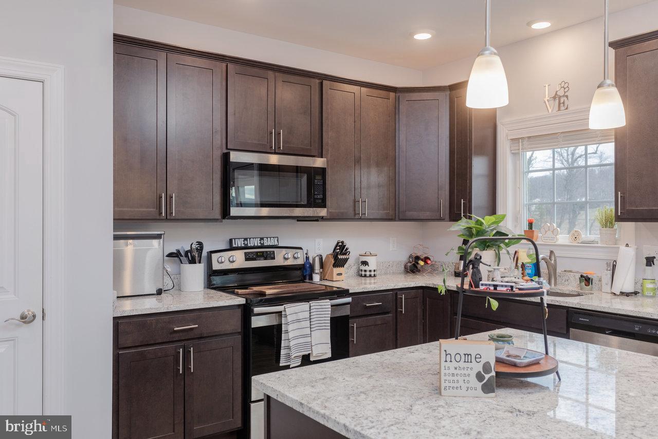 1079 BLUEMOON DR, ROCKINGHAM, Virginia 22801, 3 Bedrooms Bedrooms, ,2 BathroomsBathrooms,Residential,For sale,1079 BLUEMOON DR,VARO2002760 MLS # VARO2002760