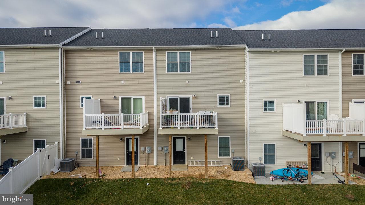 1079 BLUEMOON DR, ROCKINGHAM, Virginia 22801, 3 Bedrooms Bedrooms, ,2 BathroomsBathrooms,Residential,For sale,1079 BLUEMOON DR,VARO2002760 MLS # VARO2002760