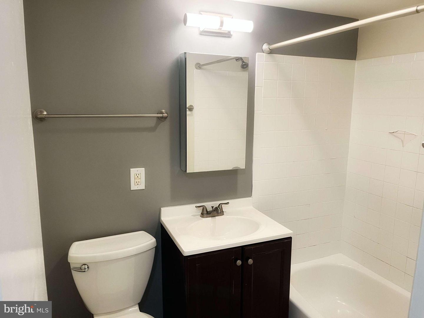 2656 BOWEN RD SE #402, WASHINGTON, District Of Columbia 20020, 2 Bedrooms Bedrooms, 3 Rooms Rooms,1 BathroomBathrooms,Residential,For sale,2656 BOWEN RD SE #402,DCDC2233384 MLS # DCDC2233384