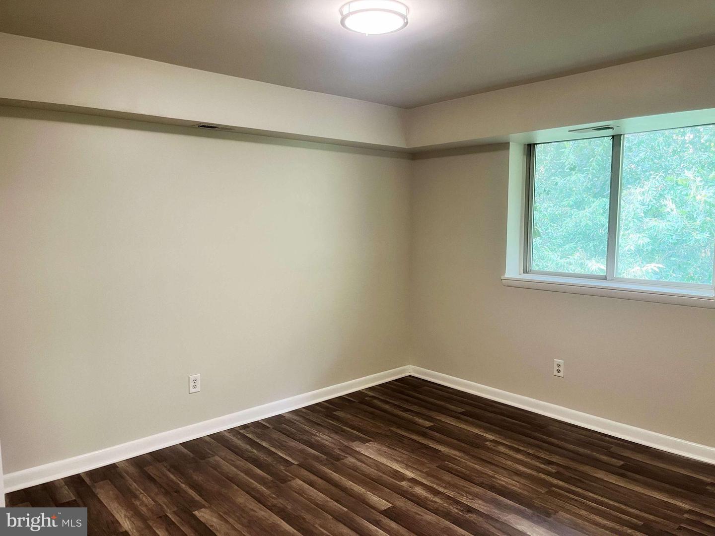 2656 BOWEN RD SE #402, WASHINGTON, District Of Columbia 20020, 2 Bedrooms Bedrooms, 3 Rooms Rooms,1 BathroomBathrooms,Residential,For sale,2656 BOWEN RD SE #402,DCDC2233384 MLS # DCDC2233384