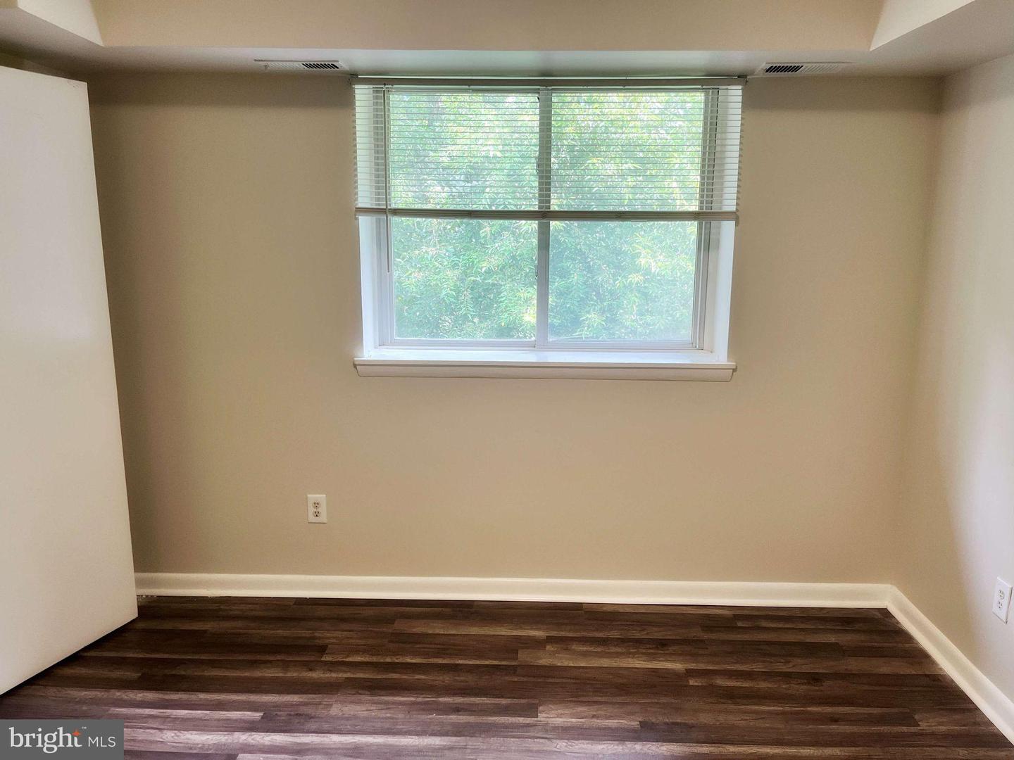 2656 BOWEN RD SE #402, WASHINGTON, District Of Columbia 20020, 2 Bedrooms Bedrooms, 3 Rooms Rooms,1 BathroomBathrooms,Residential,For sale,2656 BOWEN RD SE #402,DCDC2233384 MLS # DCDC2233384