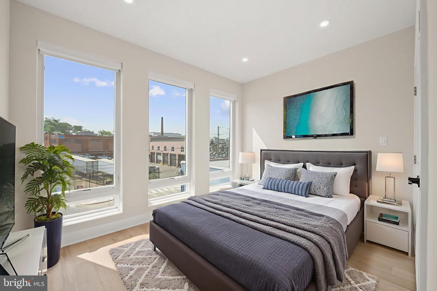 1923 CAPITOL AVE NE #2, WASHINGTON, District Of Columbia 20002, 3 Bedrooms Bedrooms, ,3 BathroomsBathrooms,Residential,For sale,1923 CAPITOL AVE NE #2,DCDC2233426 MLS # DCDC2233426