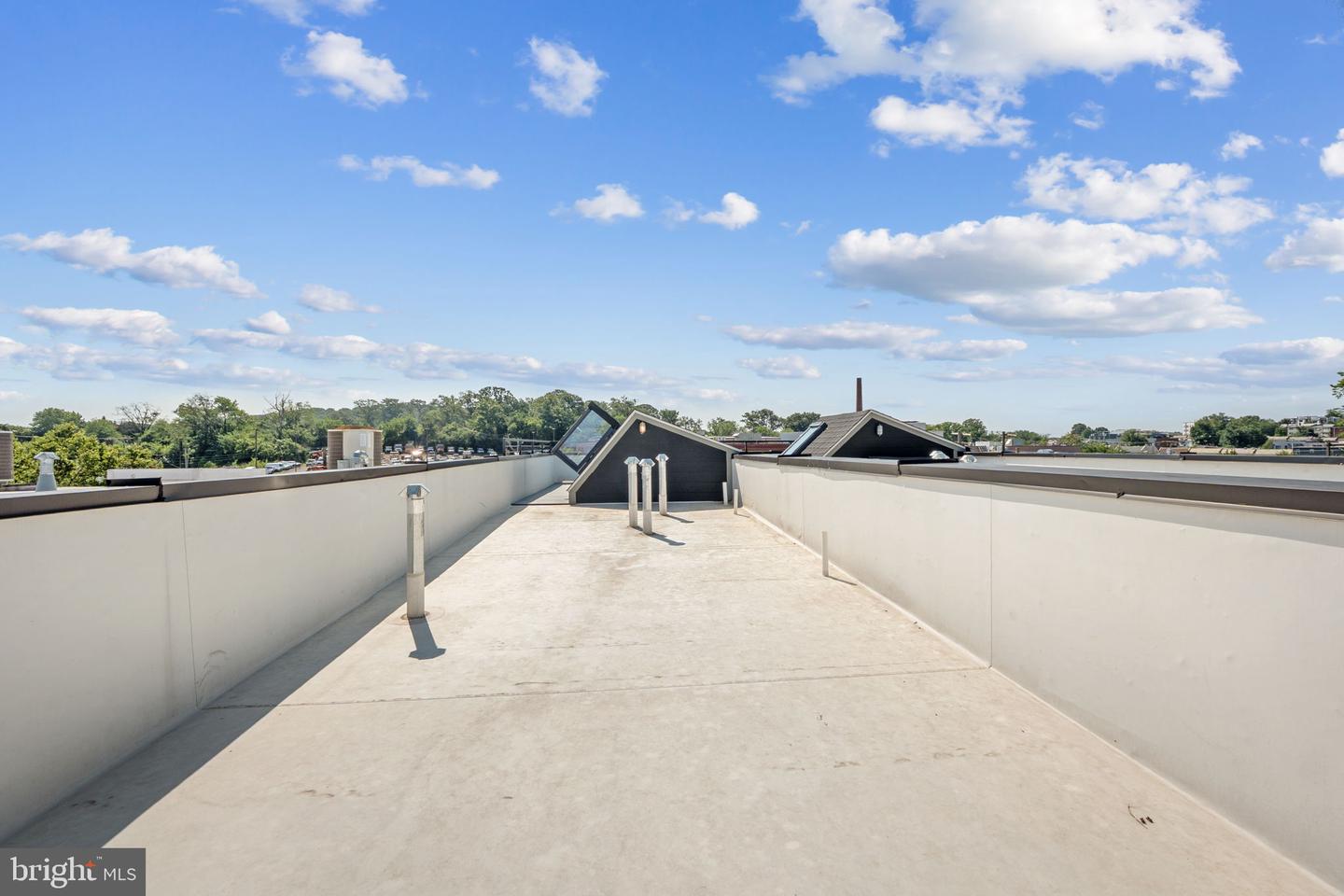 1923 CAPITOL AVE NE #2, WASHINGTON, District Of Columbia 20002, 3 Bedrooms Bedrooms, ,3 BathroomsBathrooms,Residential,For sale,1923 CAPITOL AVE NE #2,DCDC2233426 MLS # DCDC2233426