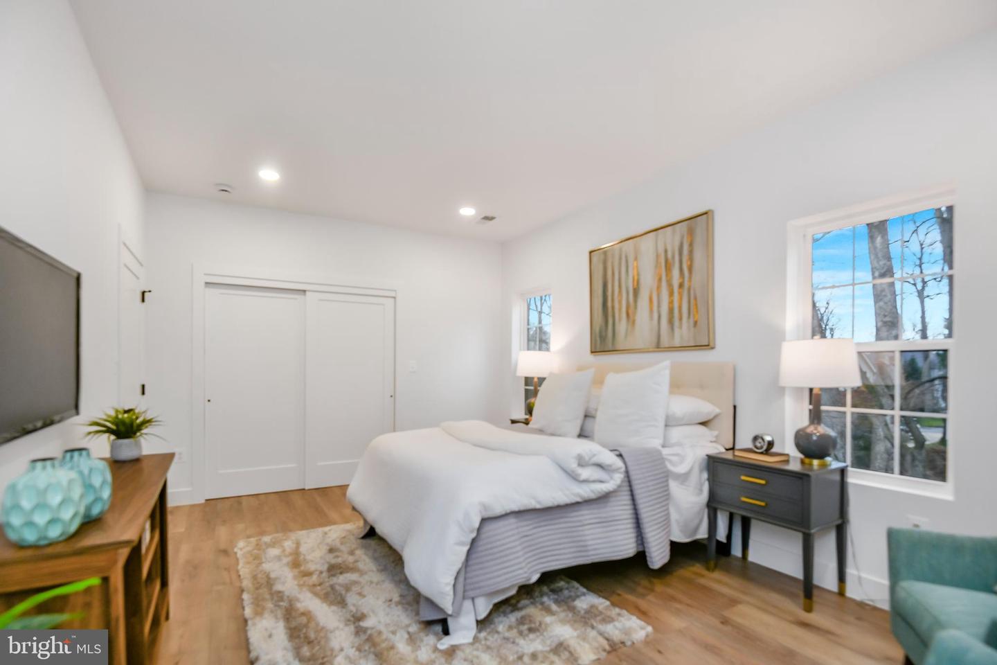 608 LAURA DR, FALLS CHURCH, Virginia 22046, 5 Bedrooms Bedrooms, ,3 BathroomsBathrooms,Residential,For sale,608 LAURA DR,VAFA2003484 MLS # VAFA2003484