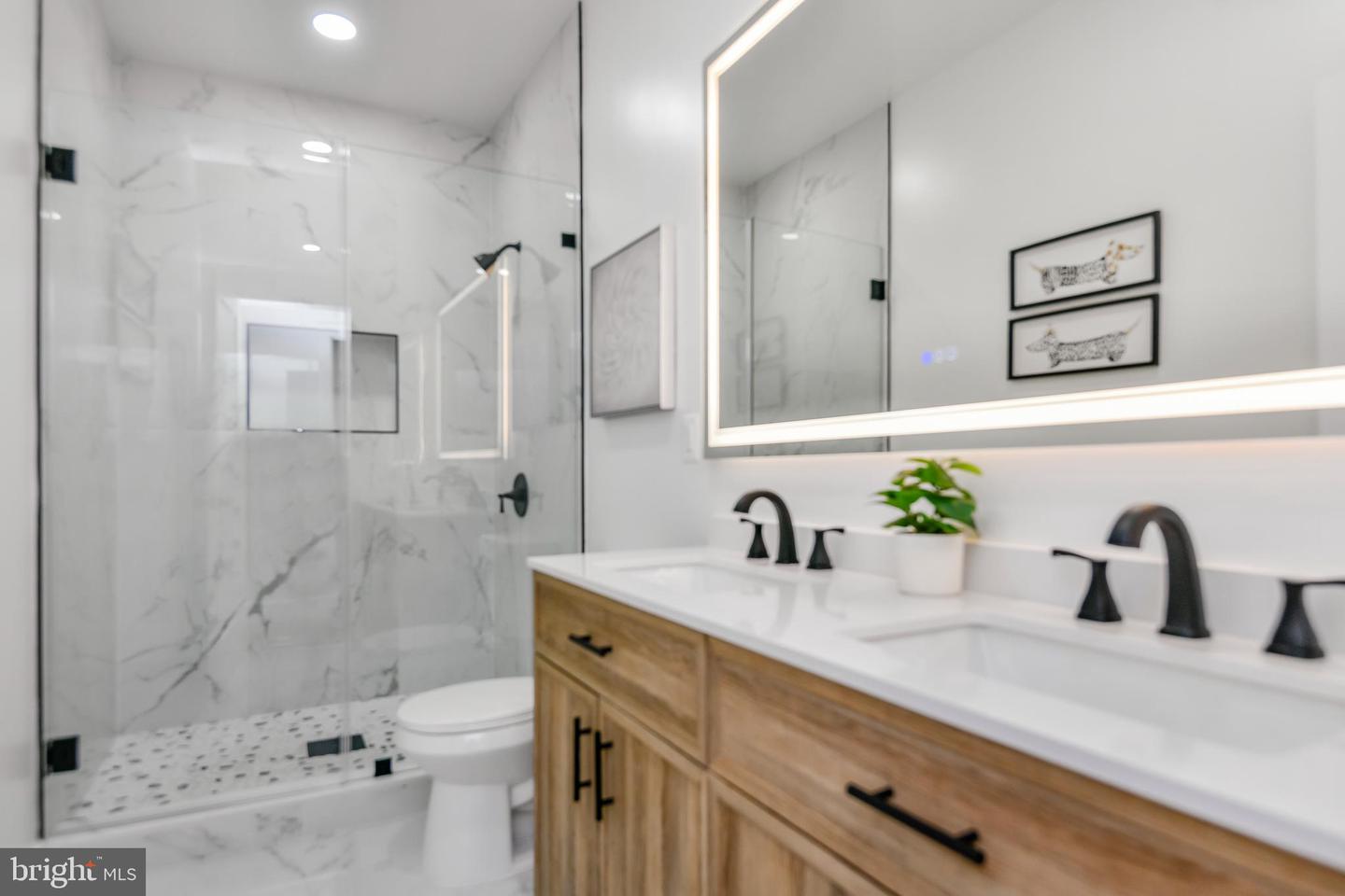 608 LAURA DR, FALLS CHURCH, Virginia 22046, 5 Bedrooms Bedrooms, ,3 BathroomsBathrooms,Residential,For sale,608 LAURA DR,VAFA2003484 MLS # VAFA2003484