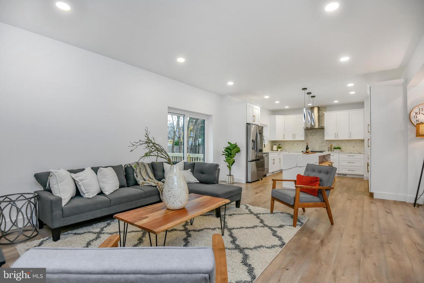 608 LAURA DR, FALLS CHURCH, Virginia 22046, 5 Bedrooms Bedrooms, ,3 BathroomsBathrooms,Residential,For sale,608 LAURA DR,VAFA2003484 MLS # VAFA2003484