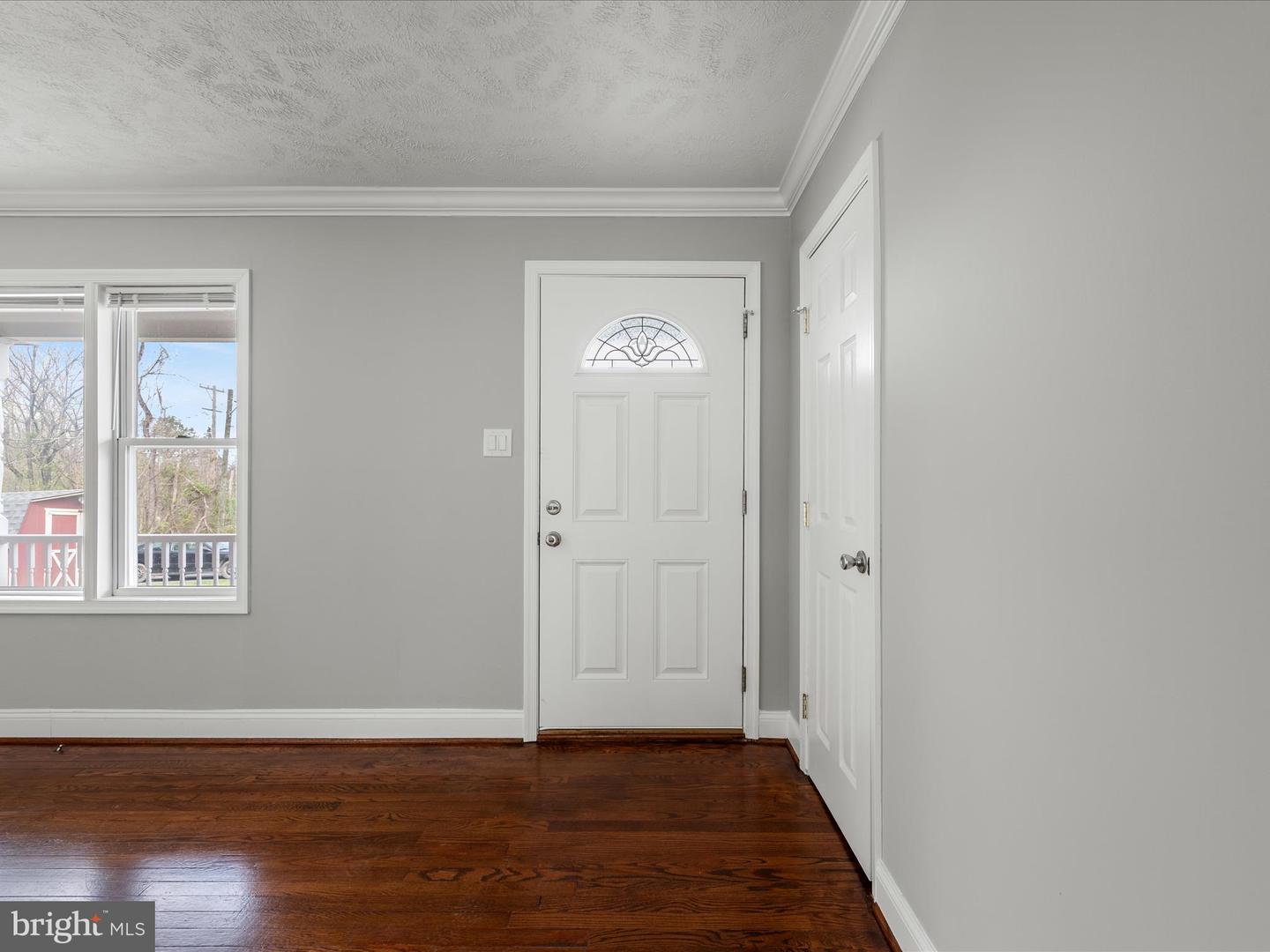 6075 STRASBURG RD, STRASBURG, Virginia 22657, 4 Bedrooms Bedrooms, ,2 BathroomsBathrooms,Residential,For sale,6075 STRASBURG RD,VAWR2010548 MLS # VAWR2010548