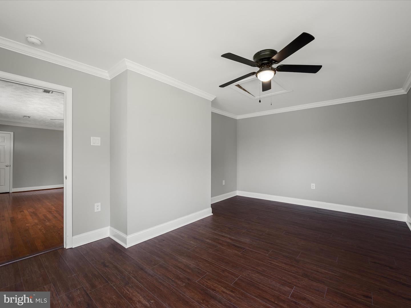 6075 STRASBURG RD, STRASBURG, Virginia 22657, 4 Bedrooms Bedrooms, ,2 BathroomsBathrooms,Residential,For sale,6075 STRASBURG RD,VAWR2010548 MLS # VAWR2010548