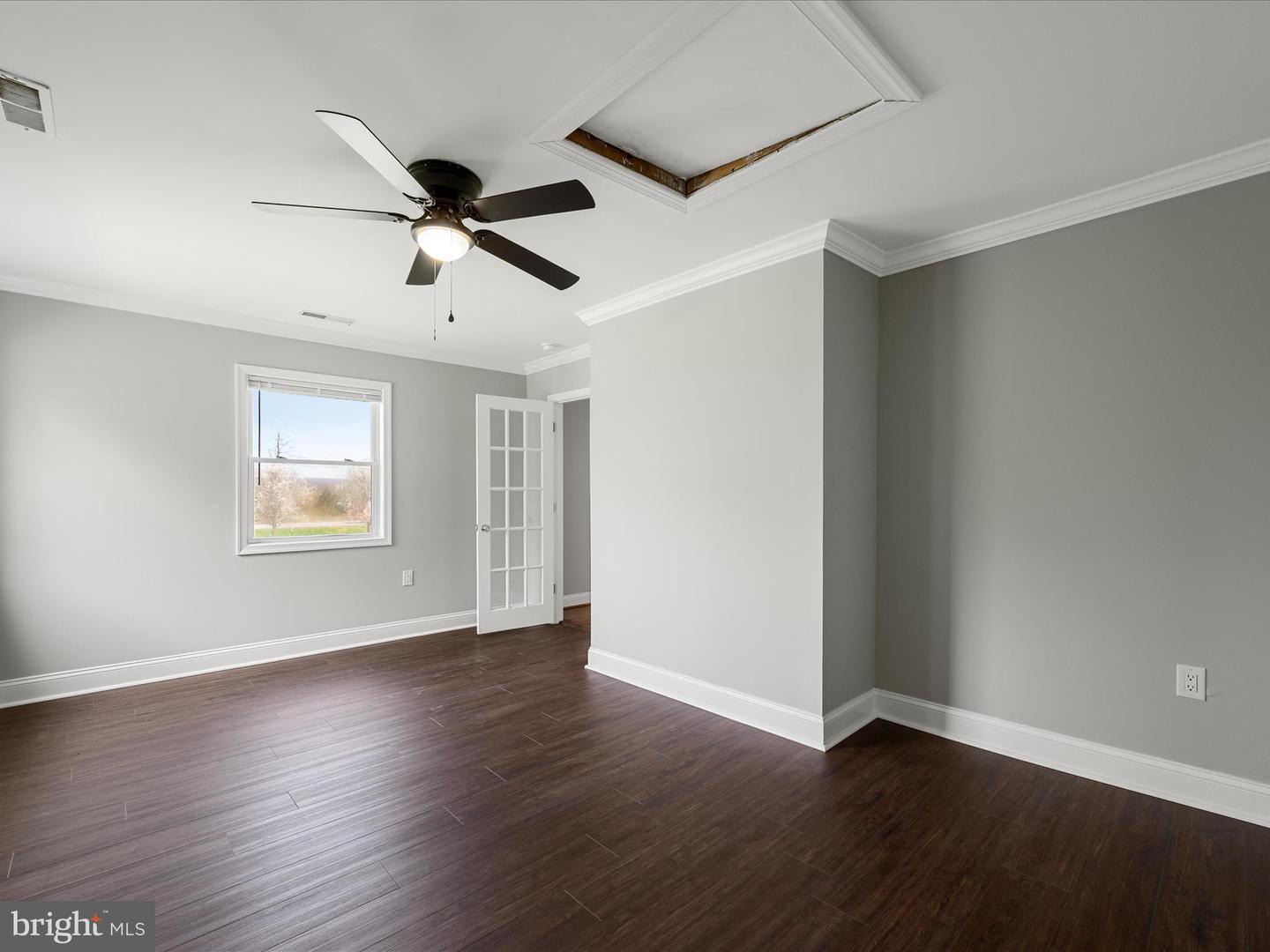 6075 STRASBURG RD, STRASBURG, Virginia 22657, 4 Bedrooms Bedrooms, ,2 BathroomsBathrooms,Residential,For sale,6075 STRASBURG RD,VAWR2010548 MLS # VAWR2010548