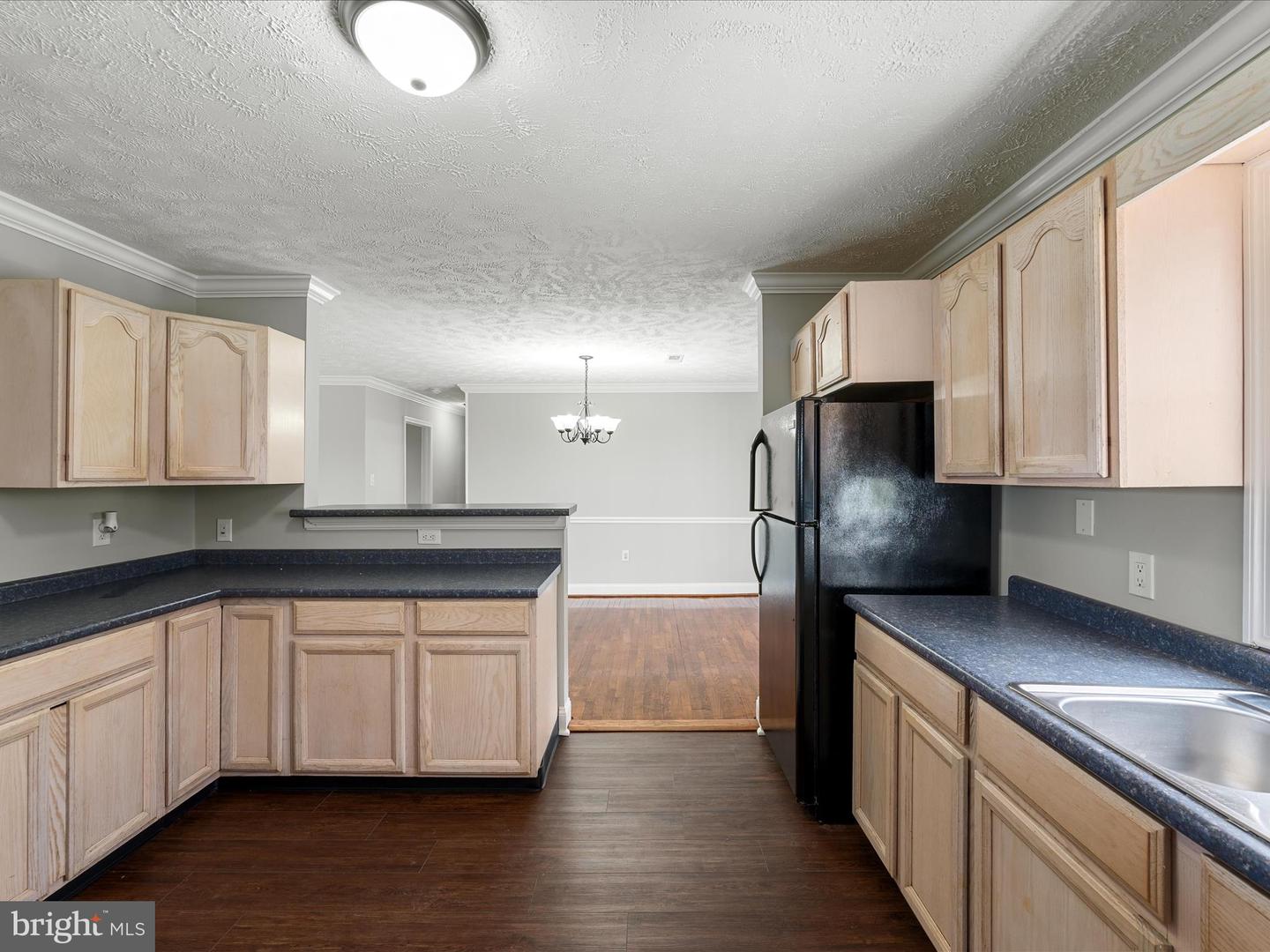 6075 STRASBURG RD, STRASBURG, Virginia 22657, 4 Bedrooms Bedrooms, ,2 BathroomsBathrooms,Residential,For sale,6075 STRASBURG RD,VAWR2010548 MLS # VAWR2010548