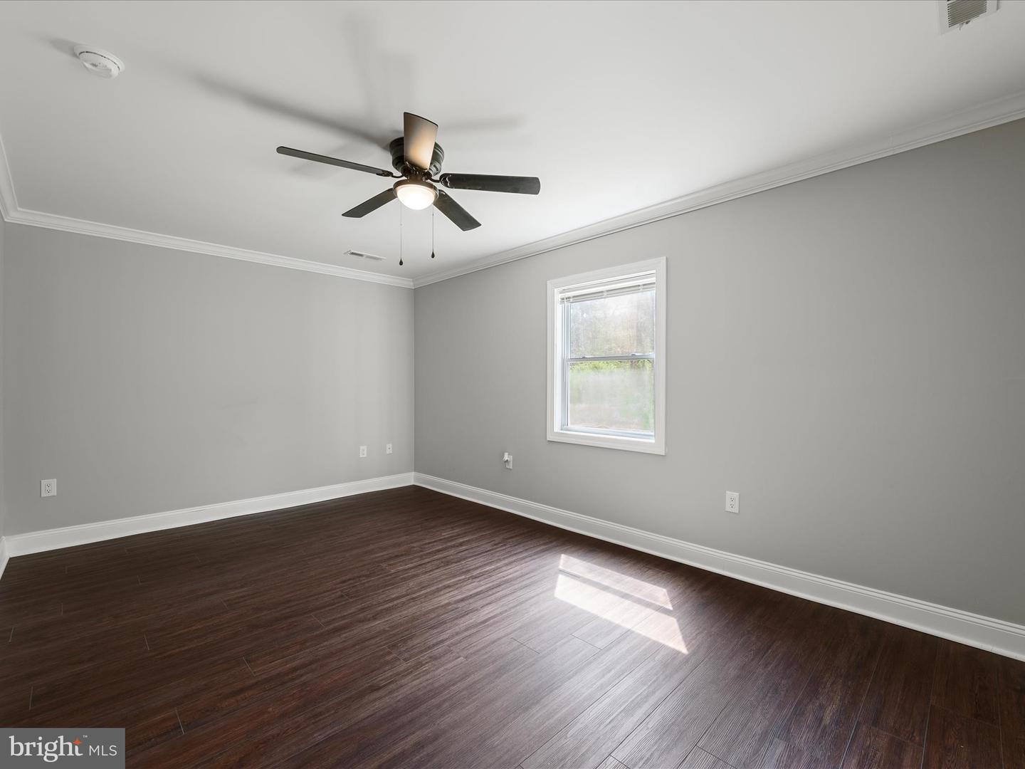 6075 STRASBURG RD, STRASBURG, Virginia 22657, 4 Bedrooms Bedrooms, ,2 BathroomsBathrooms,Residential,For sale,6075 STRASBURG RD,VAWR2010548 MLS # VAWR2010548