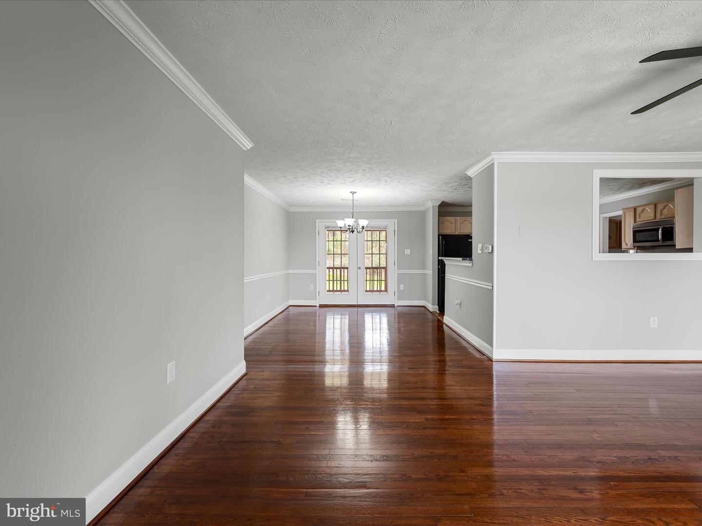 6075 STRASBURG RD, STRASBURG, Virginia 22657, 4 Bedrooms Bedrooms, ,2 BathroomsBathrooms,Residential,For sale,6075 STRASBURG RD,VAWR2010548 MLS # VAWR2010548