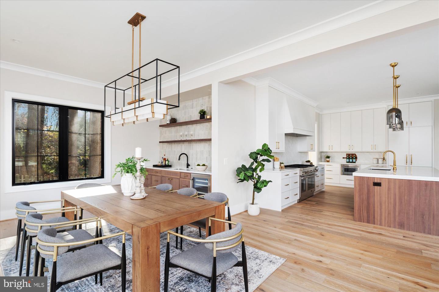 2929 N GREENCASTLE ST, ARLINGTON, Virginia 22207, 6 Bedrooms Bedrooms, ,6 BathroomsBathrooms,Residential,For sale,2929 N GREENCASTLE ST,VAAR2055410 MLS # VAAR2055410