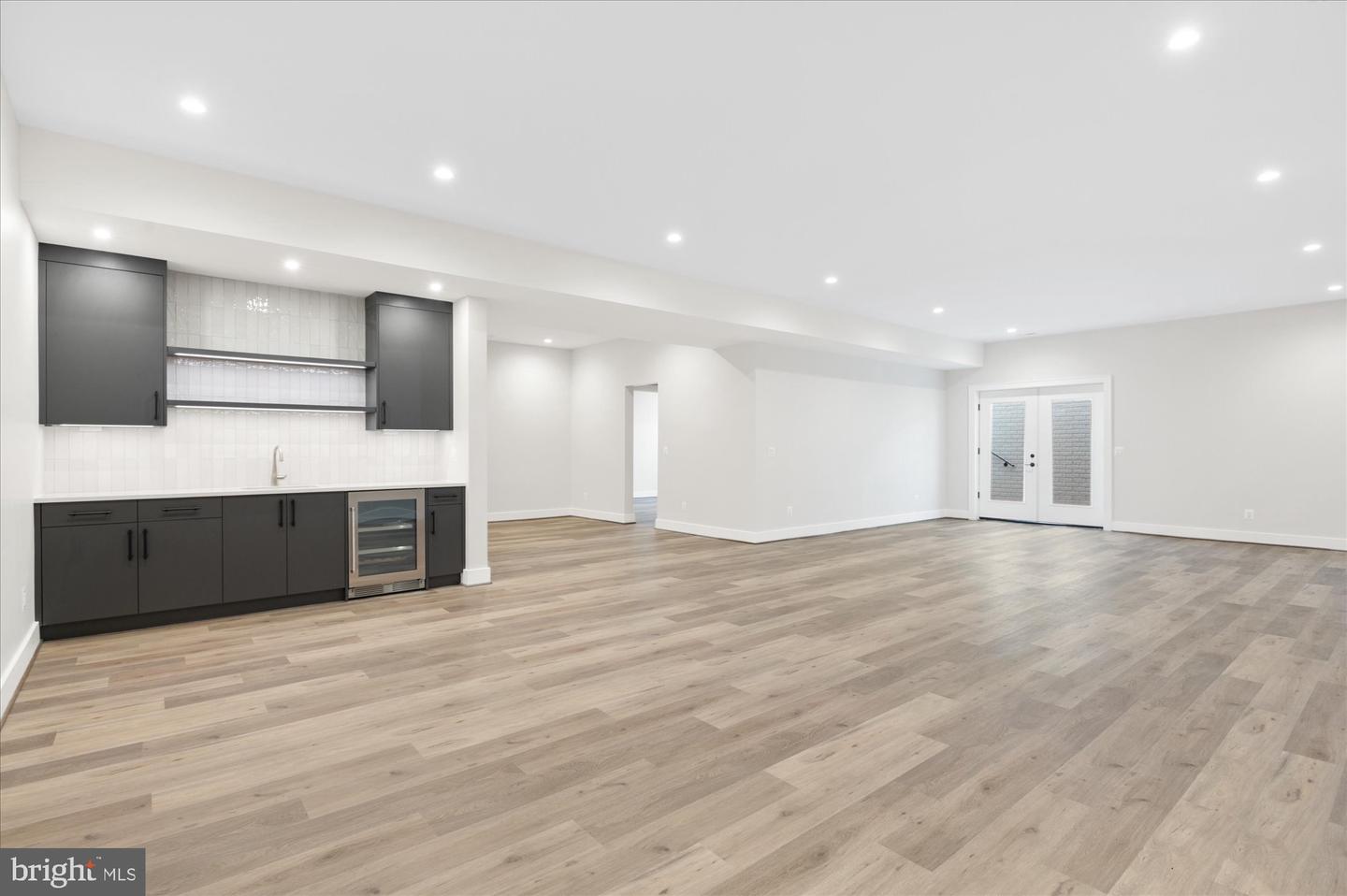 2929 N GREENCASTLE ST, ARLINGTON, Virginia 22207, 6 Bedrooms Bedrooms, ,6 BathroomsBathrooms,Residential,For sale,2929 N GREENCASTLE ST,VAAR2055410 MLS # VAAR2055410