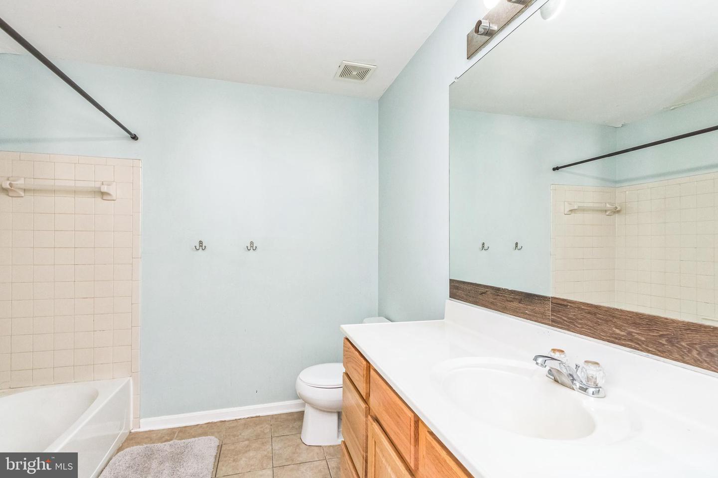 937 LAKEWOOD CIR, CULPEPER, Virginia 22701, 4 Bedrooms Bedrooms, ,2 BathroomsBathrooms,Residential,For sale,937 LAKEWOOD CIR,VACU2010898 MLS # VACU2010898