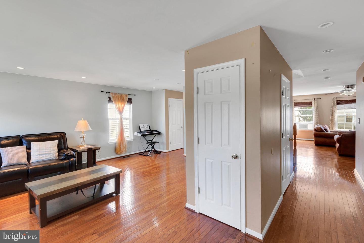 937 LAKEWOOD CIR, CULPEPER, Virginia 22701, 4 Bedrooms Bedrooms, ,2 BathroomsBathrooms,Residential,For sale,937 LAKEWOOD CIR,VACU2010898 MLS # VACU2010898