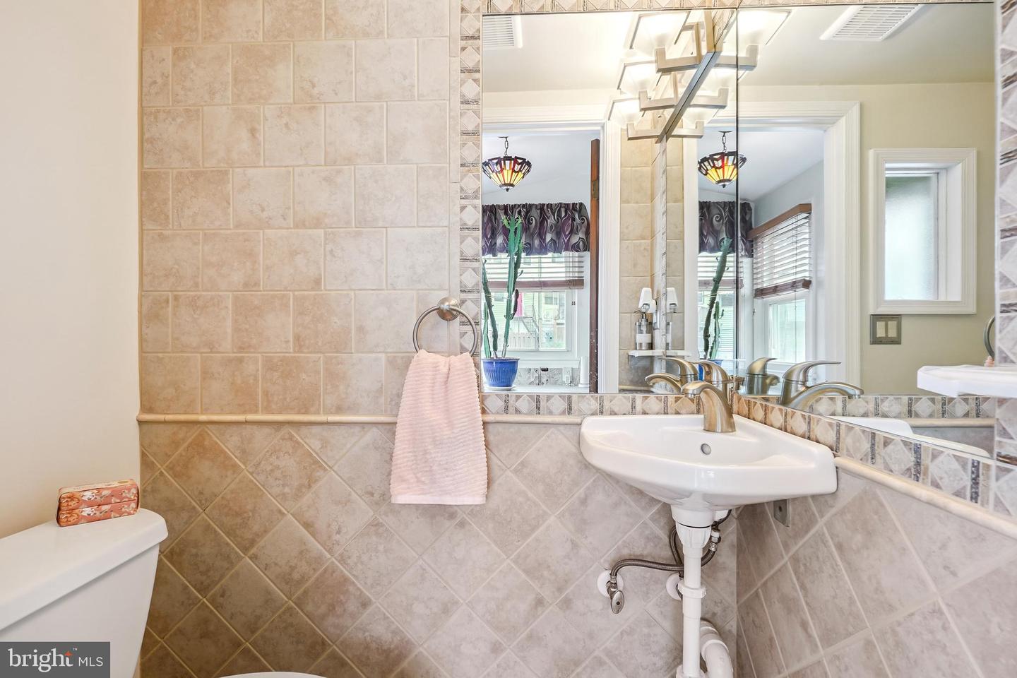 312 JEFFERSON ST NW, WASHINGTON, District Of Columbia 20011, 3 Bedrooms Bedrooms, ,3 BathroomsBathrooms,Residential,For sale,312 JEFFERSON ST NW,DCDC2211838 MLS # DCDC2211838