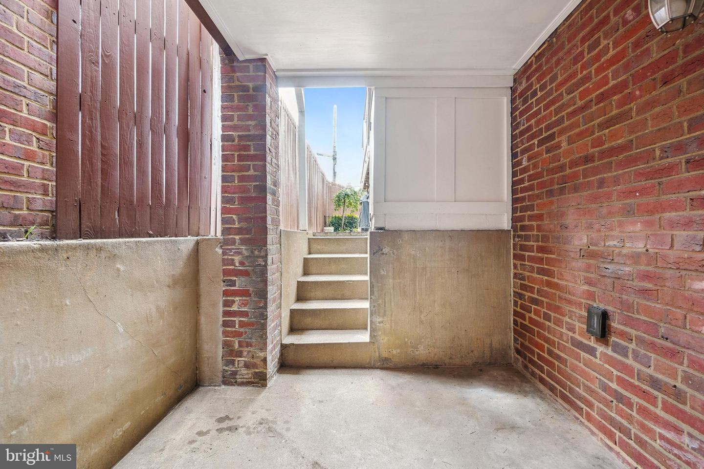 312 JEFFERSON ST NW, WASHINGTON, District Of Columbia 20011, 3 Bedrooms Bedrooms, ,3 BathroomsBathrooms,Residential,For sale,312 JEFFERSON ST NW,DCDC2211838 MLS # DCDC2211838